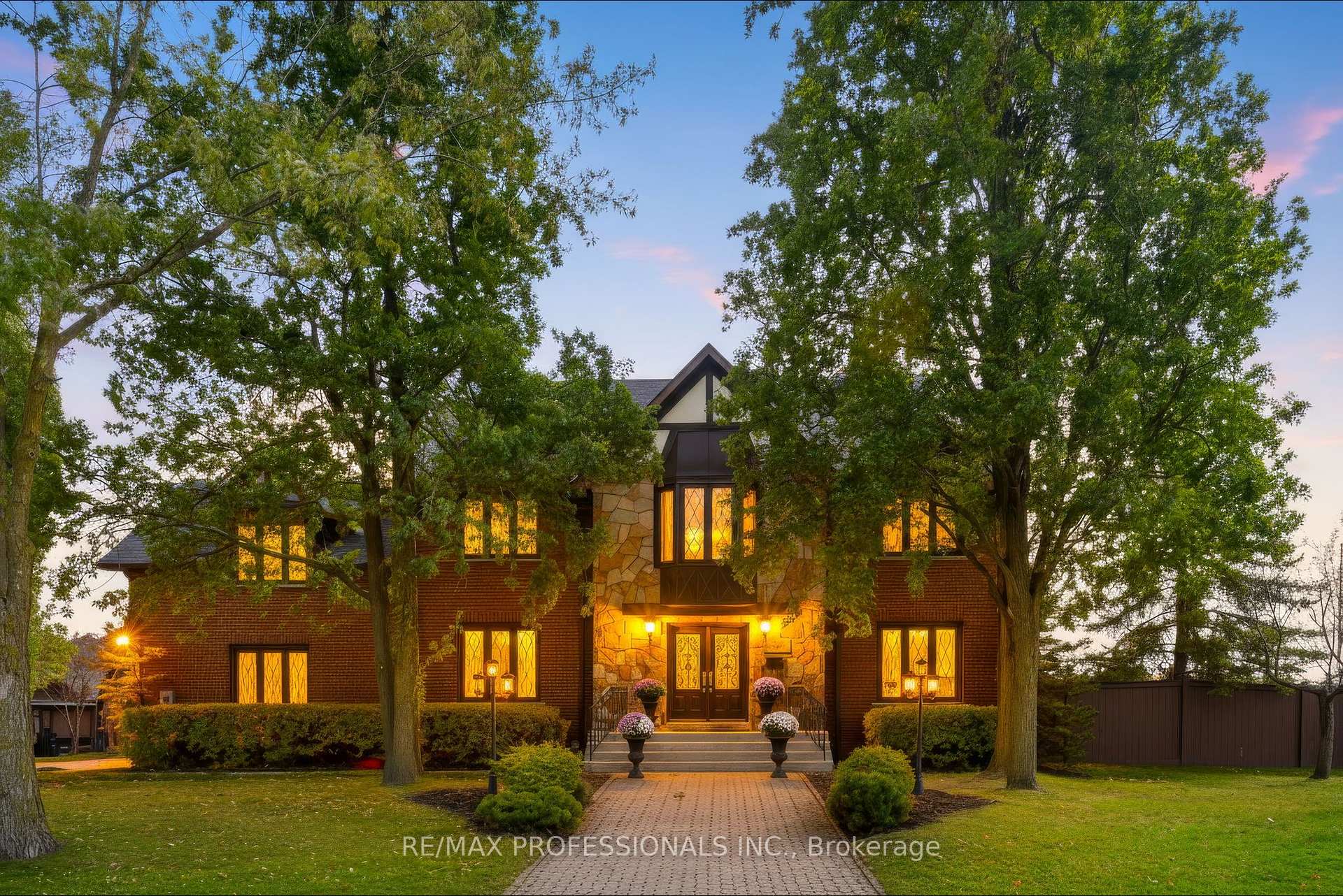 Photo of 3979 River Mill Way