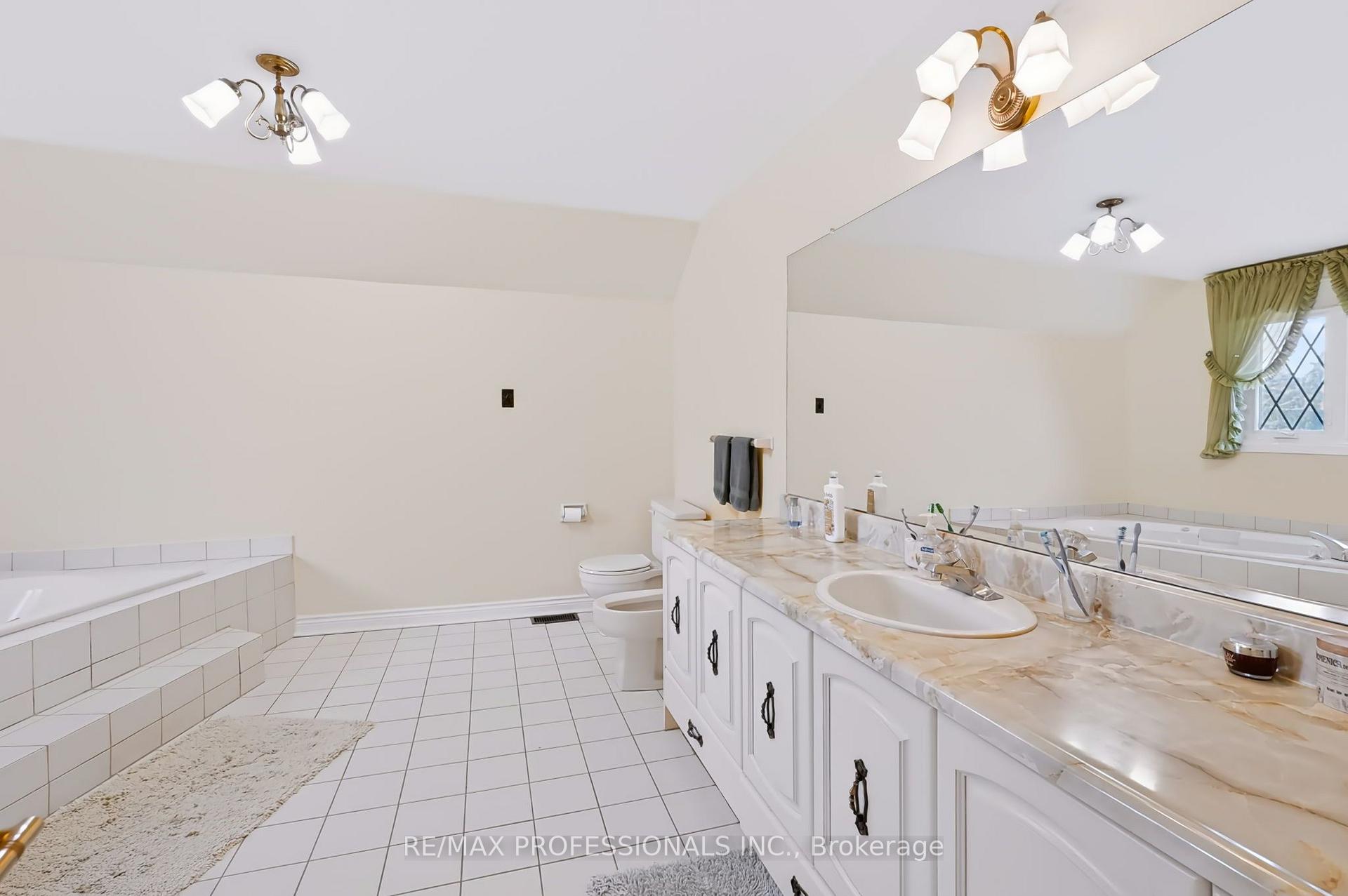 Photo 18 of 3979 River Mill Way, Mississauga, Rathwood — HOMEH