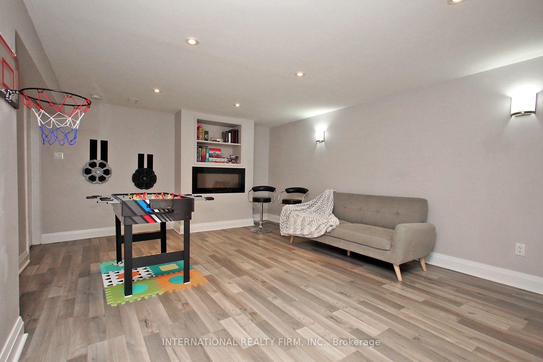Photo 30 of 1876 Bicroft Court, Pickering, Liverpool — HOMEH