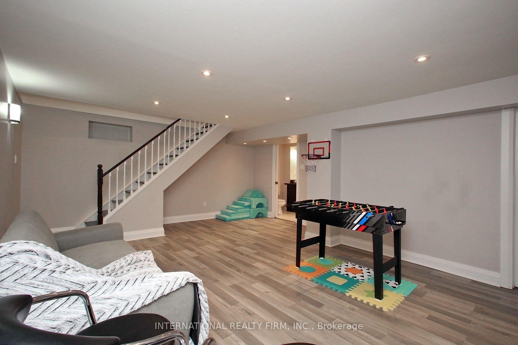 Photo 31 of 1876 Bicroft Court, Pickering, Liverpool — HOMEH
