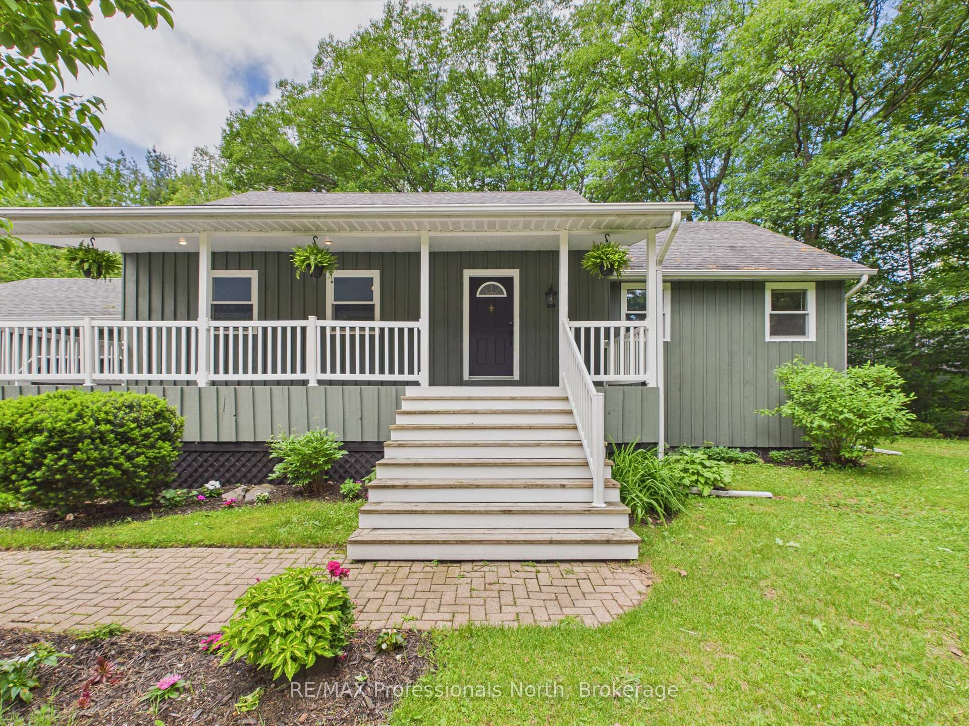 Photo 3 of 1130 Cedar Lane, Bracebridge, Macaulay — HOMEH