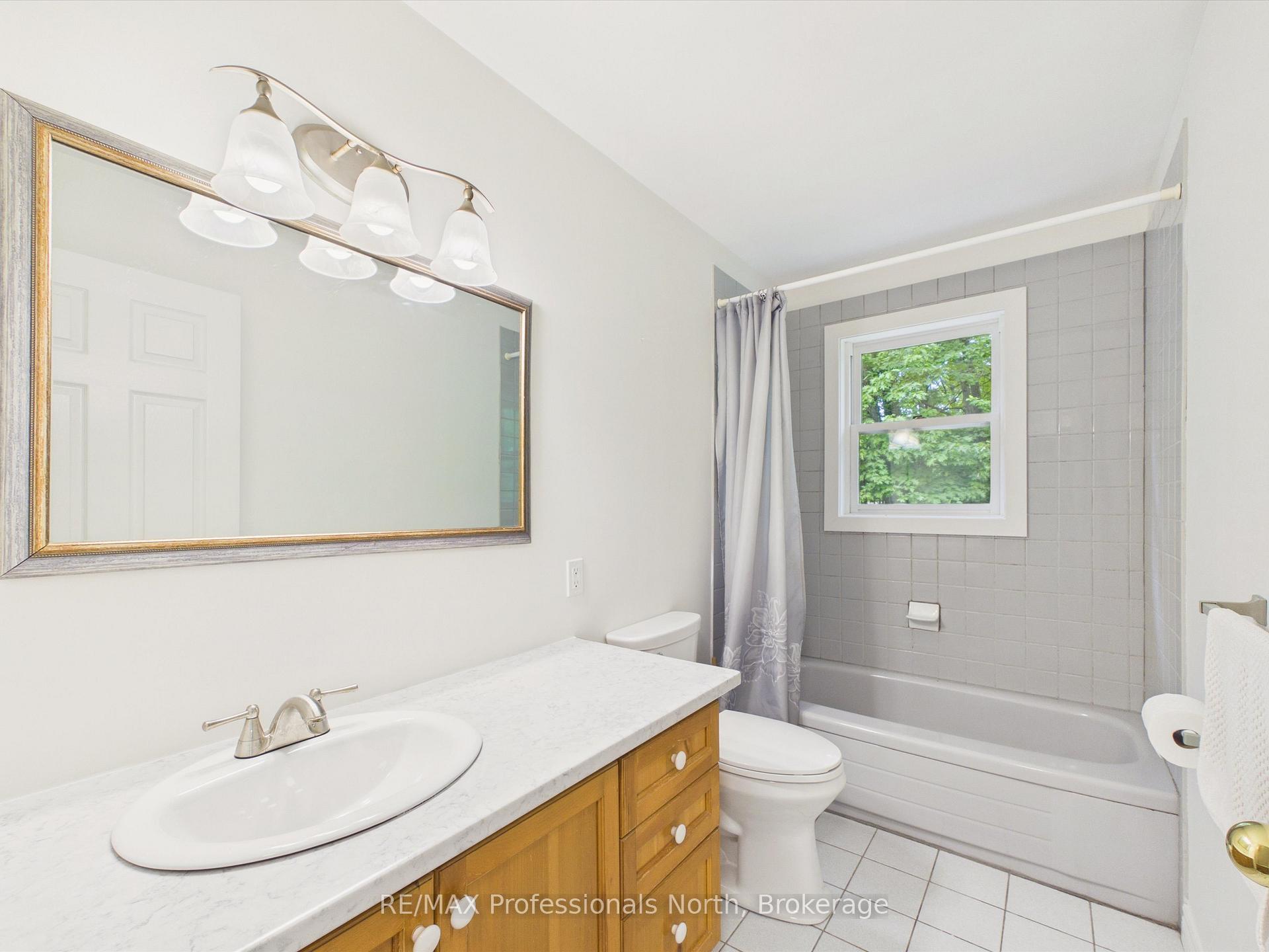Photo 21 of 1130 Cedar Lane, Bracebridge, Macaulay — HOMEH