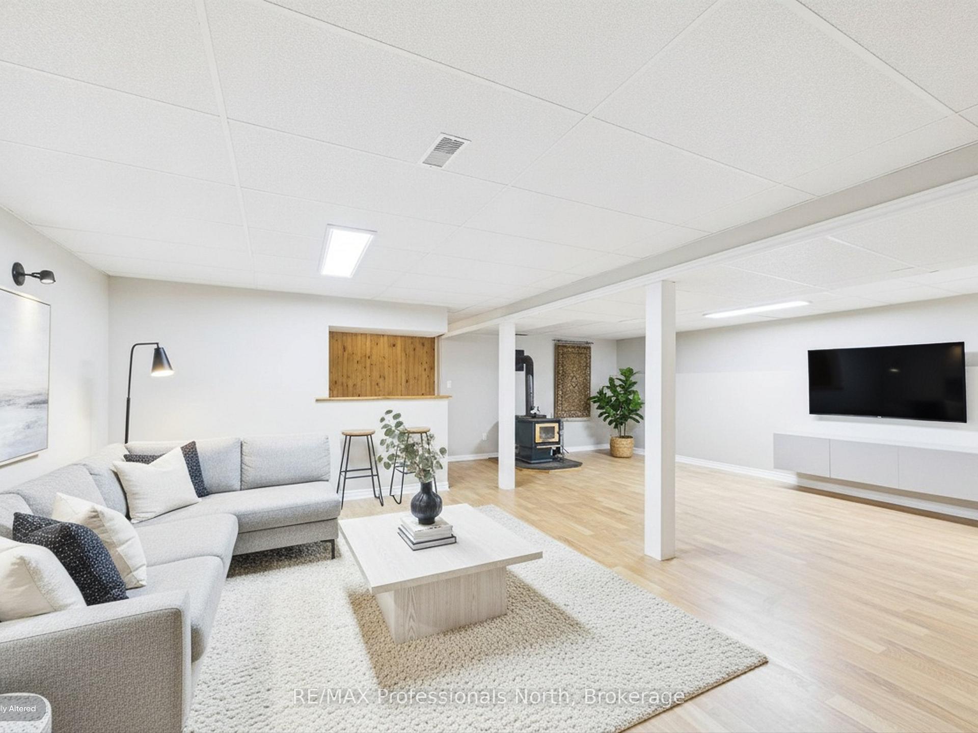 Photo 23 of 1130 Cedar Lane, Bracebridge, Macaulay — HOMEH