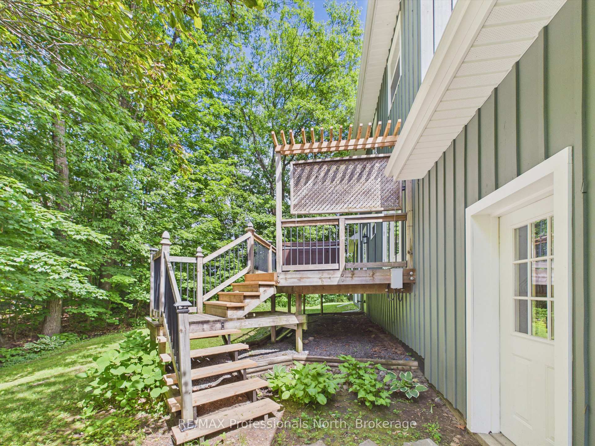 Photo 31 of 1130 Cedar Lane, Bracebridge, Macaulay — HOMEH