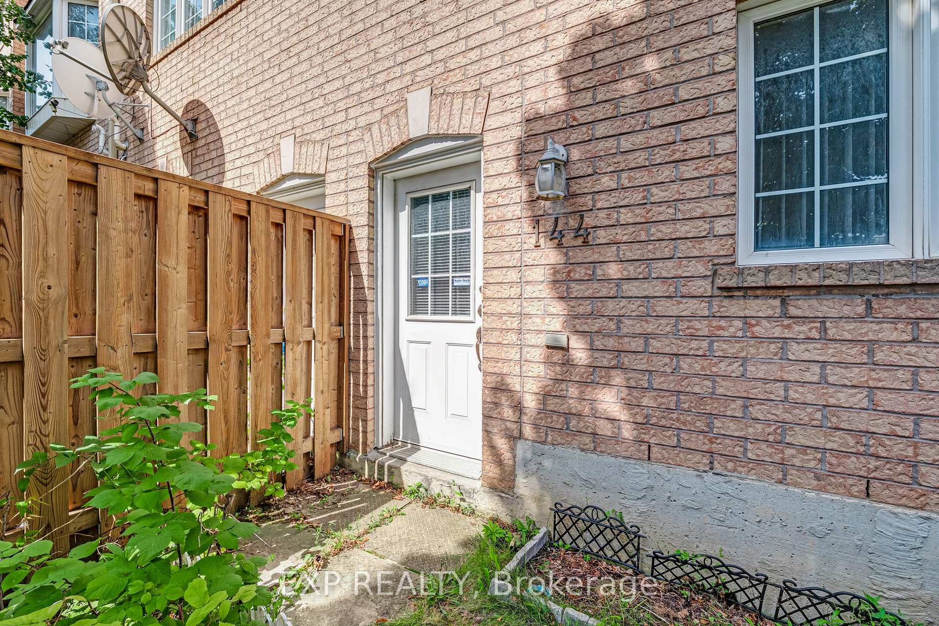 Photo 5 of 144 Bartley Drive, North York, Victoria Village — HOMEH
