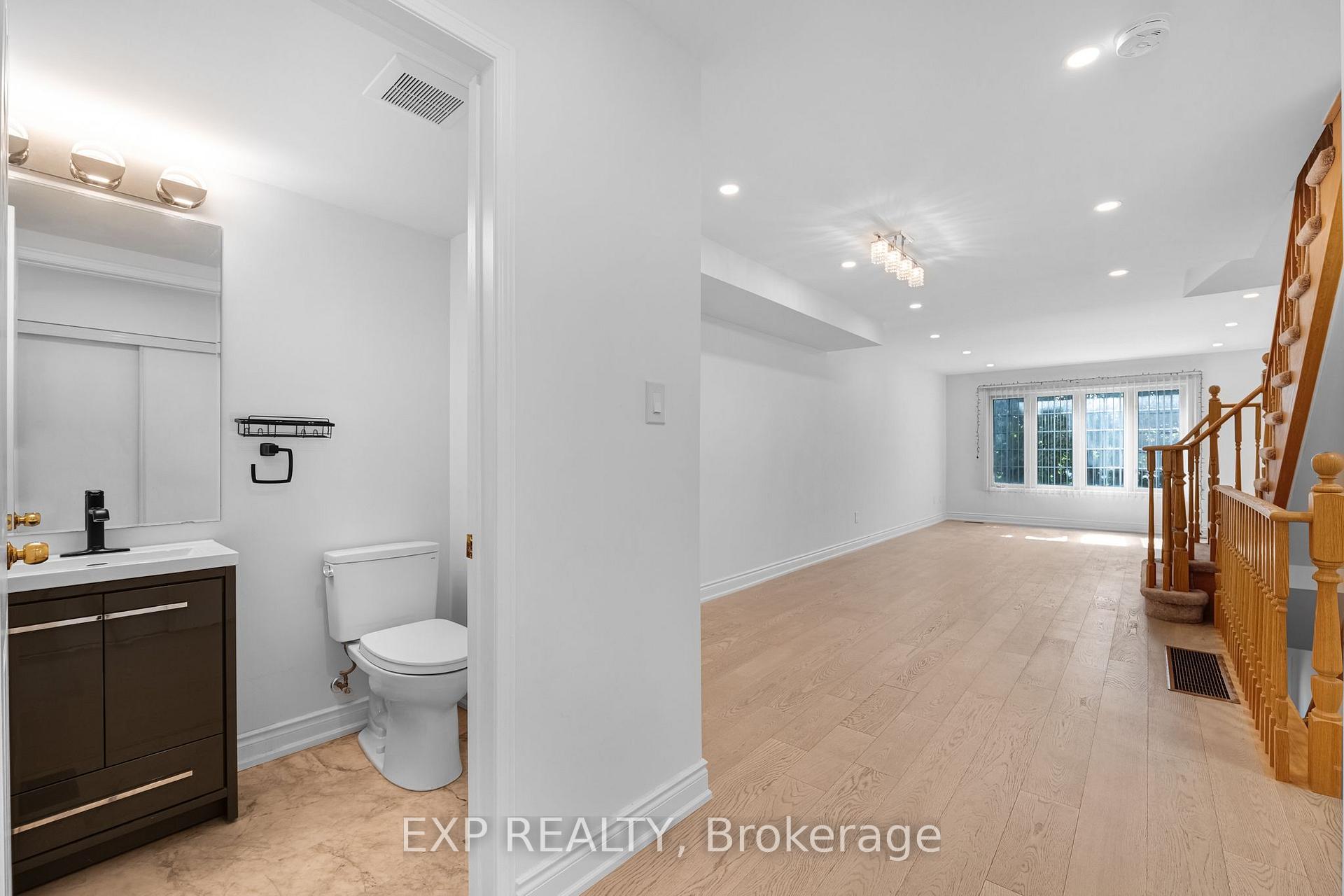 Photo 26 of 144 Bartley Drive, North York, Victoria Village — HOMEH