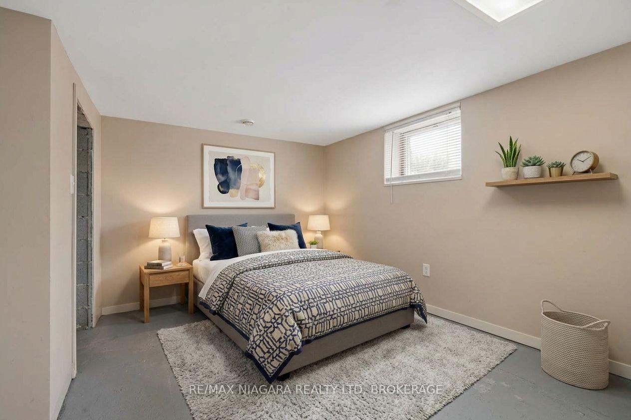 Photo 31 of 5657 Prince Edward Avenue, Niagara Falls, Hospital — HOMEH