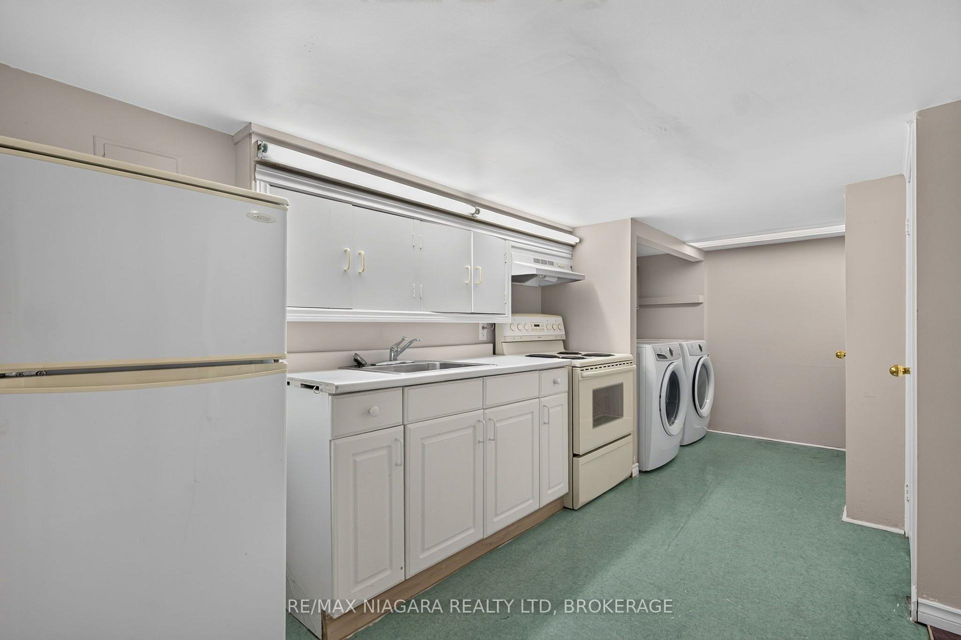 Photo 34 of 5657 Prince Edward Avenue, Niagara Falls, Hospital — HOMEH