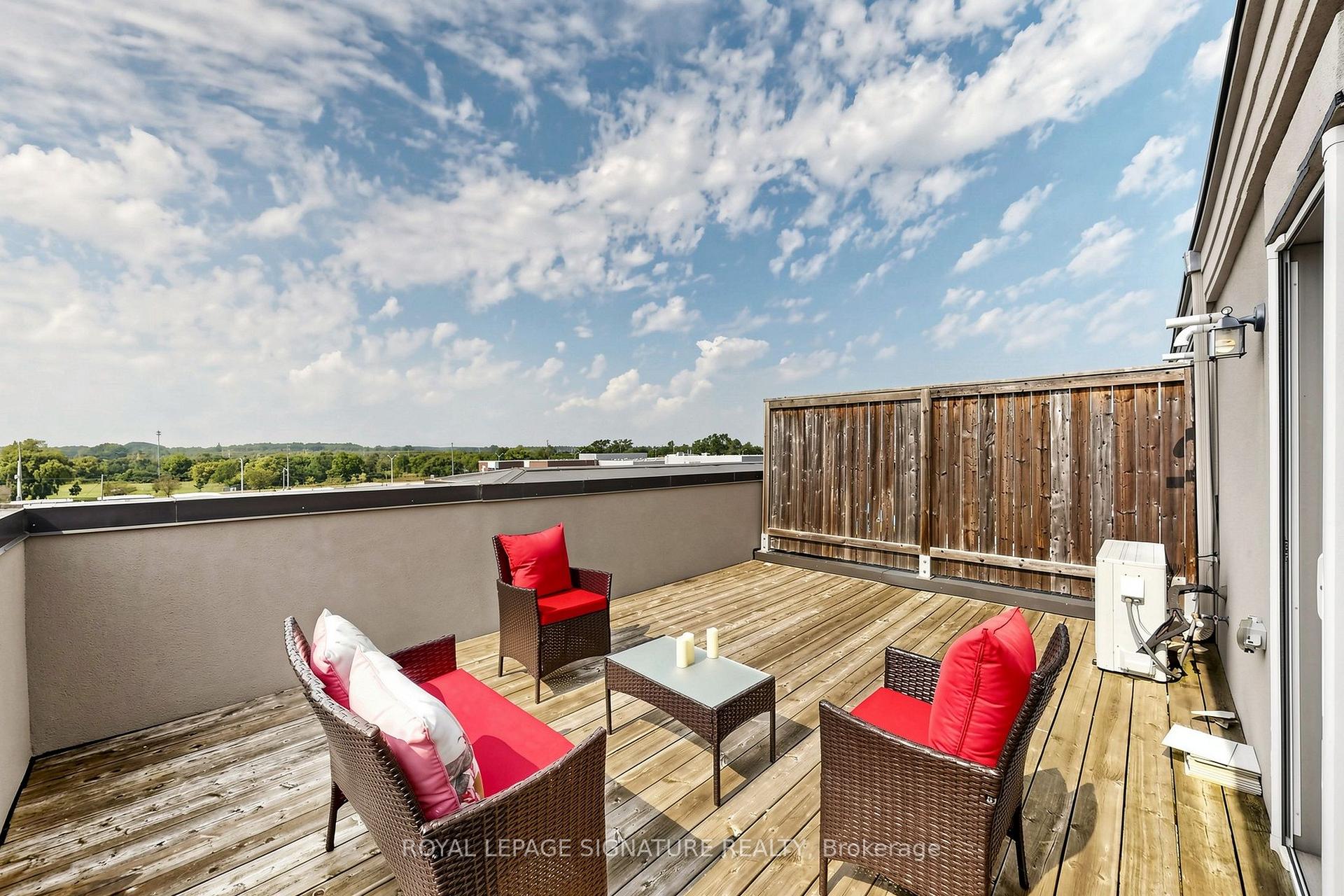 Photo of Unit 11, 2441 Greenwich Drive