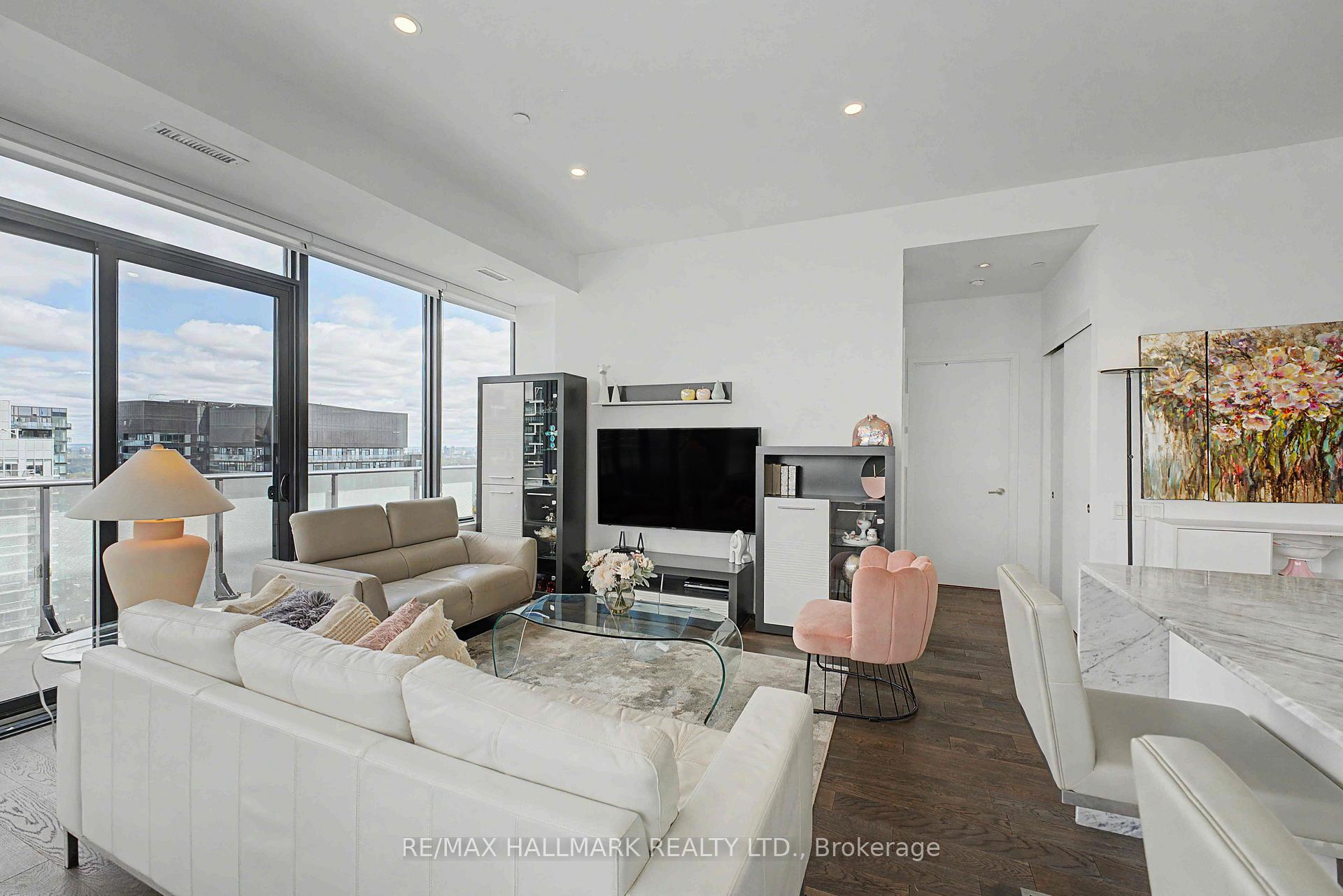 Photo 9 of Unit PH 2, 185 Roehampton Avenue, Toronto, Mount Pleasant West — HOMEH