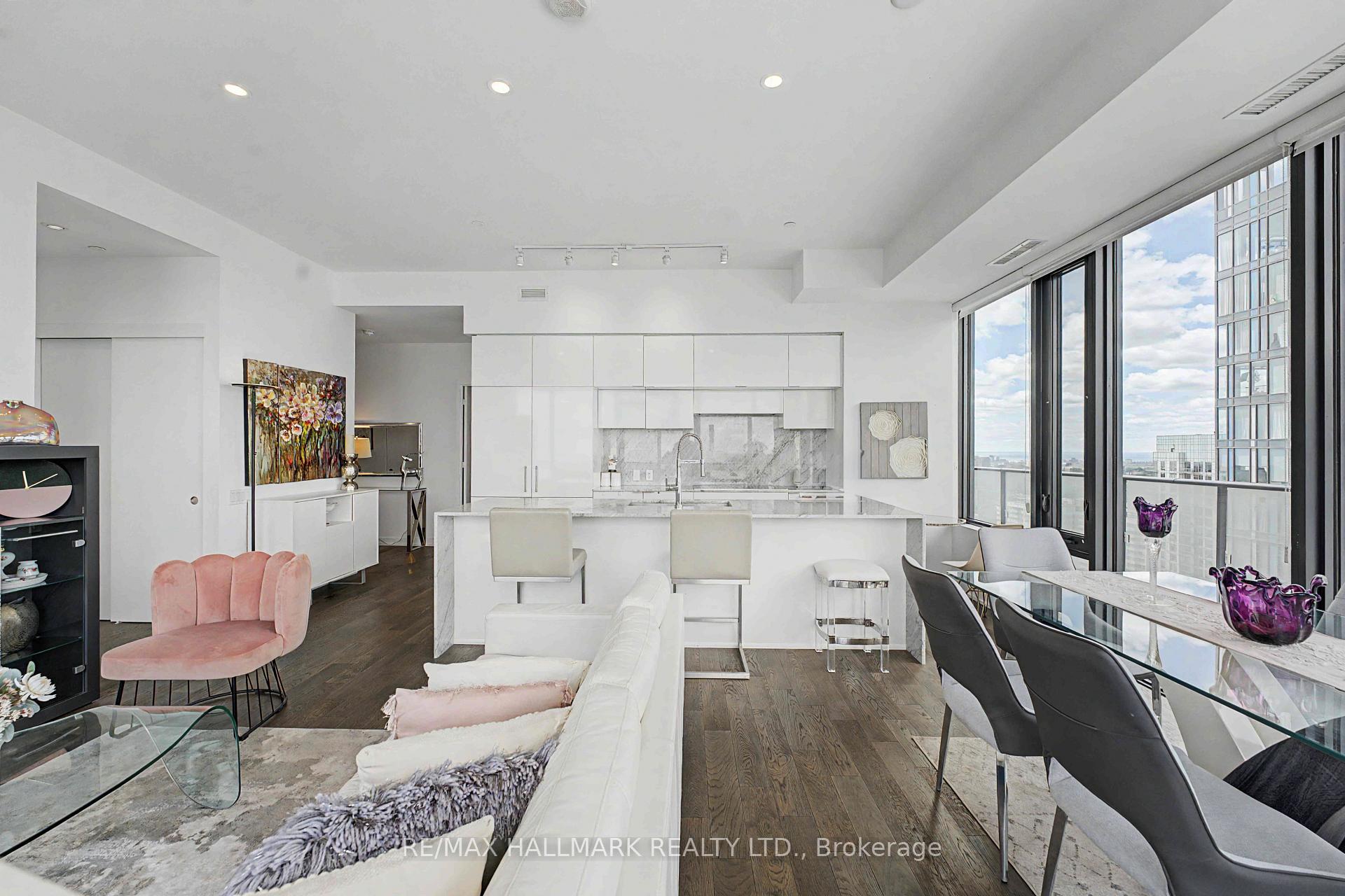 Photo 21 of Unit PH 2, 185 Roehampton Avenue, Toronto, Mount Pleasant West — HOMEH