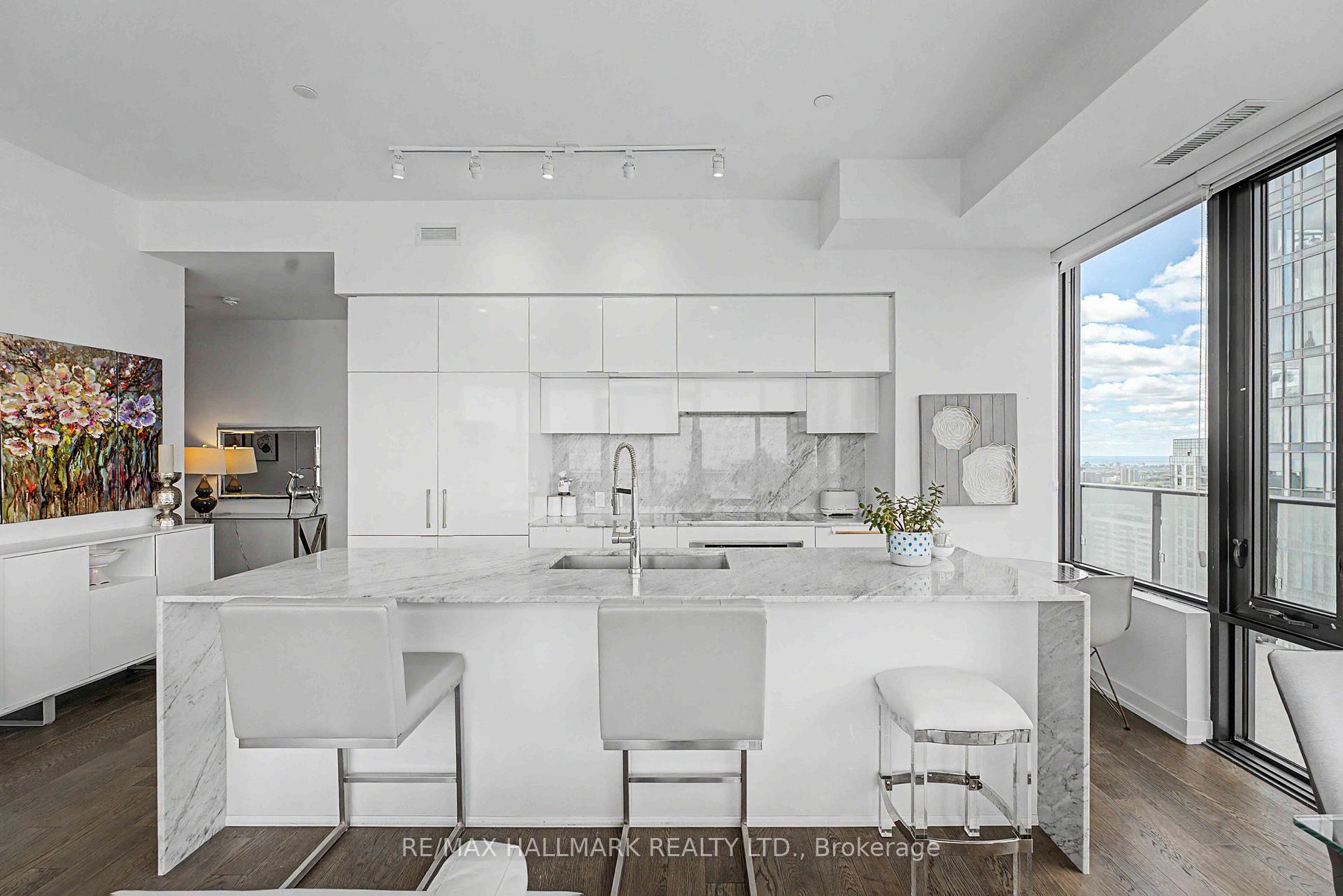 Photo 23 of Unit PH 2, 185 Roehampton Avenue, Toronto, Mount Pleasant West — HOMEH