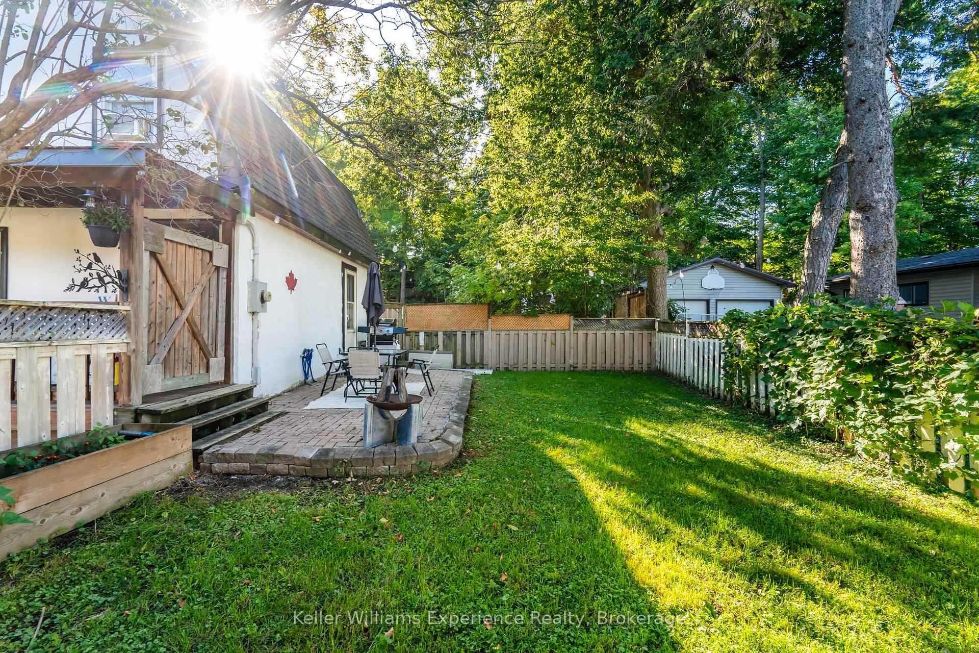 Photo 27 of 229 Donalda Street, Midland — HOMEH