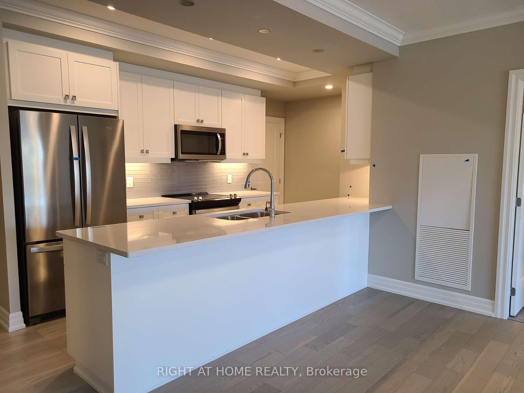 Photo 6 of Unit 308, 480 Callaway Road, London, North R — HOMEH