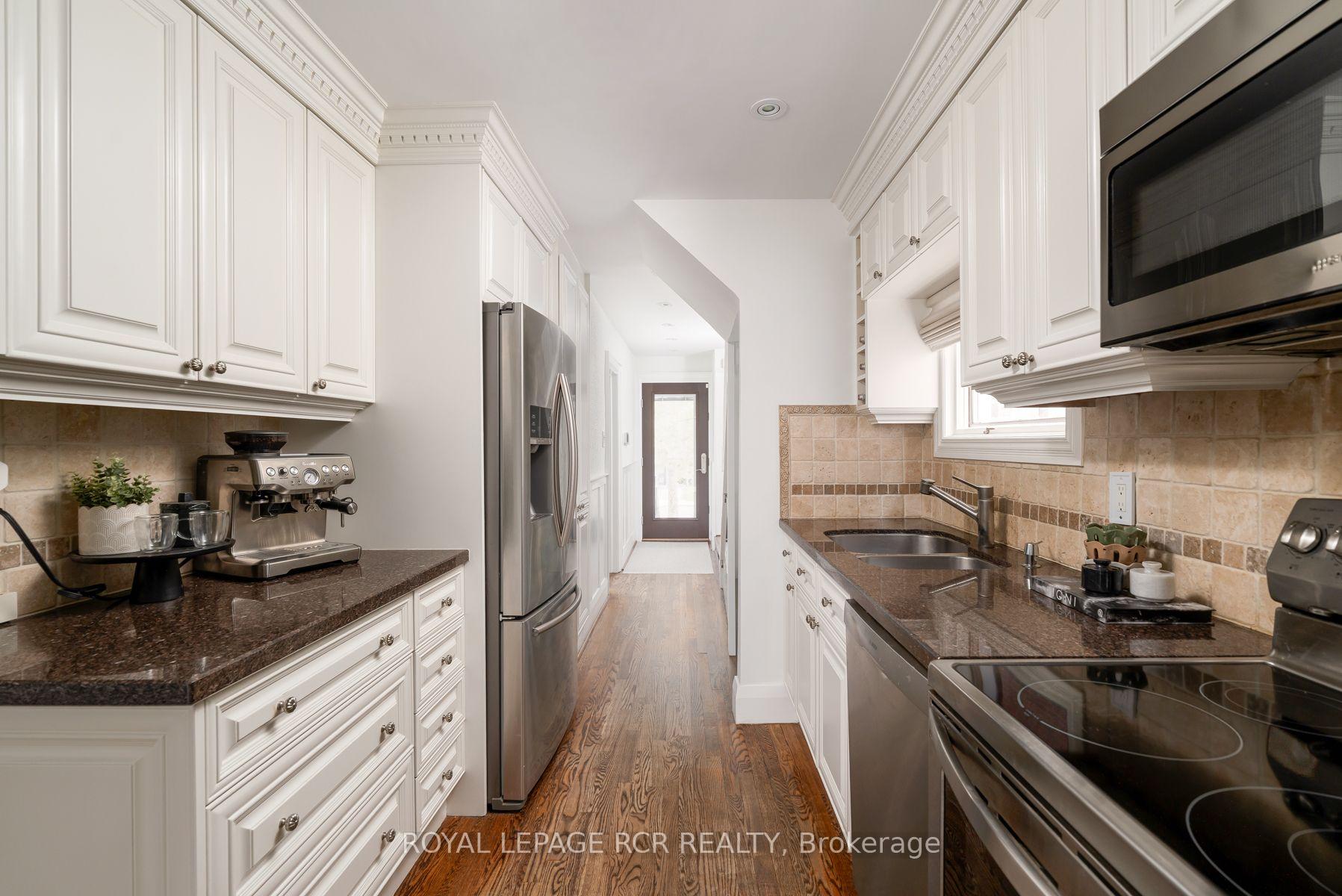 Photo 11 of 214 Briar Hill Avenue, Toronto, Lawrence Park South — HOMEH