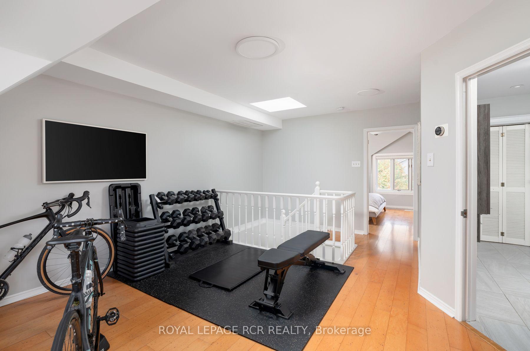 Photo 16 of 214 Briar Hill Avenue, Toronto, Lawrence Park South — HOMEH