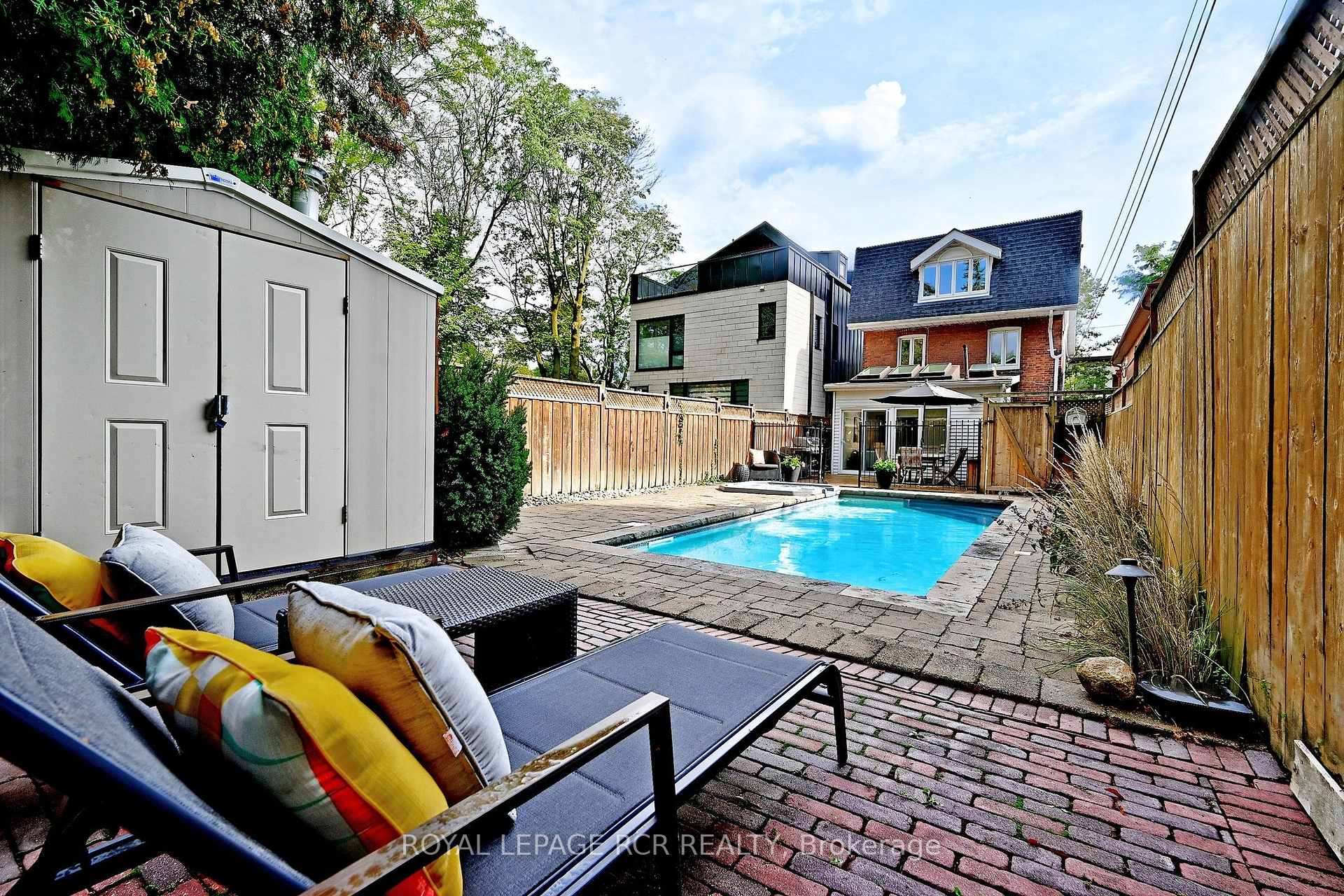 Photo 26 of 214 Briar Hill Avenue, Toronto, Lawrence Park South — HOMEH