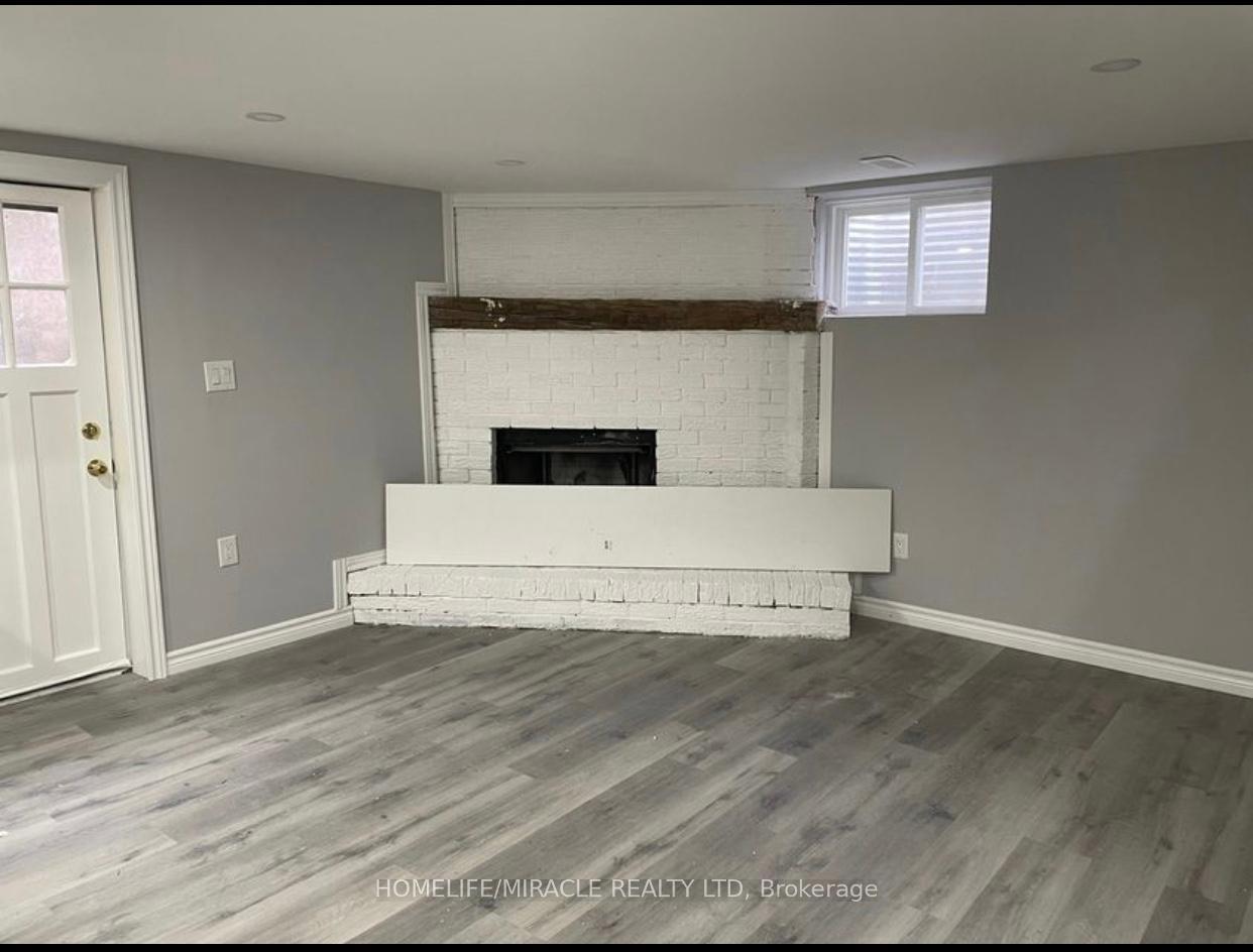 Photo of Unit Bsmt, 23 Jay Court