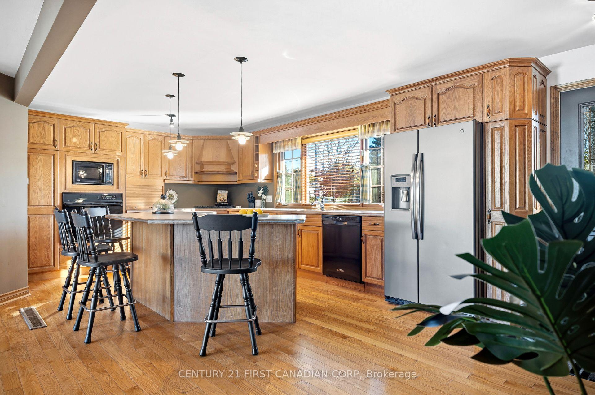 Photo 7 of 175 Bancroft Road, London, East I — HOMEH