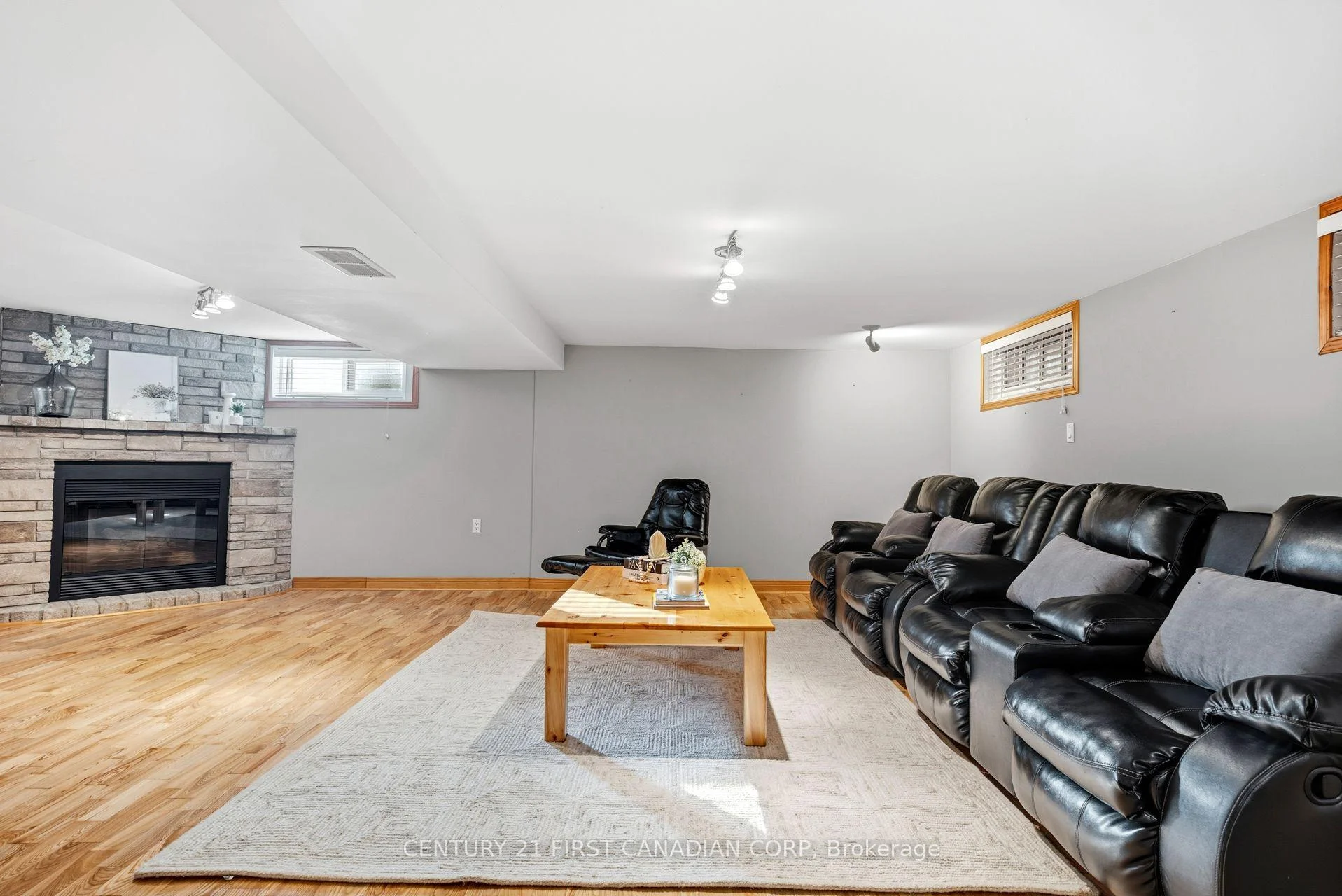 Photo 26 of 175 Bancroft Road, London, East I — HOMEH