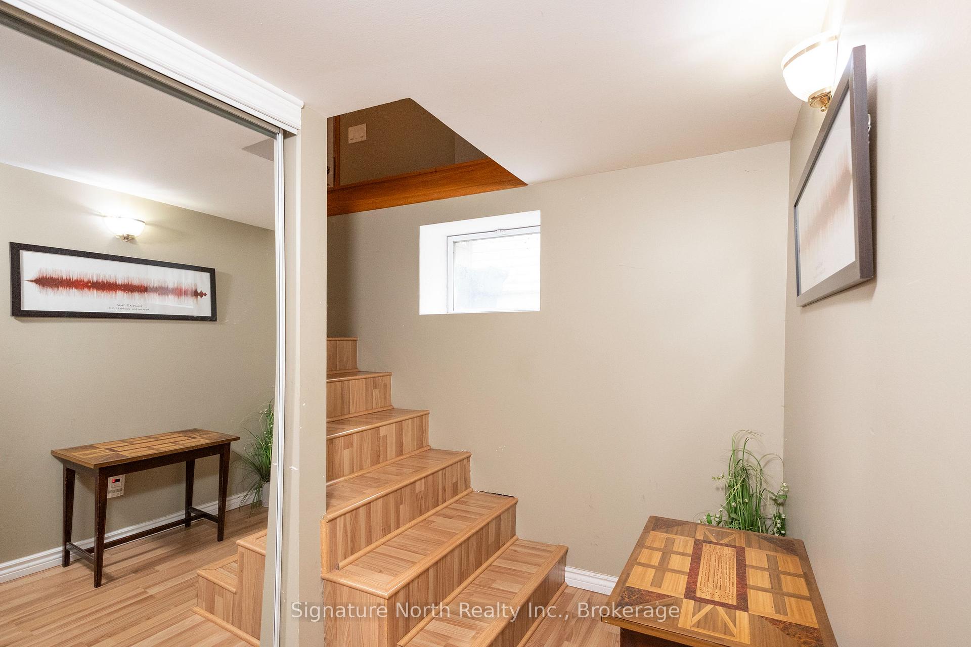 Photo 32 of 17 Ontario Street W, Thunder Bay, Court / Cumberland — HOMEH