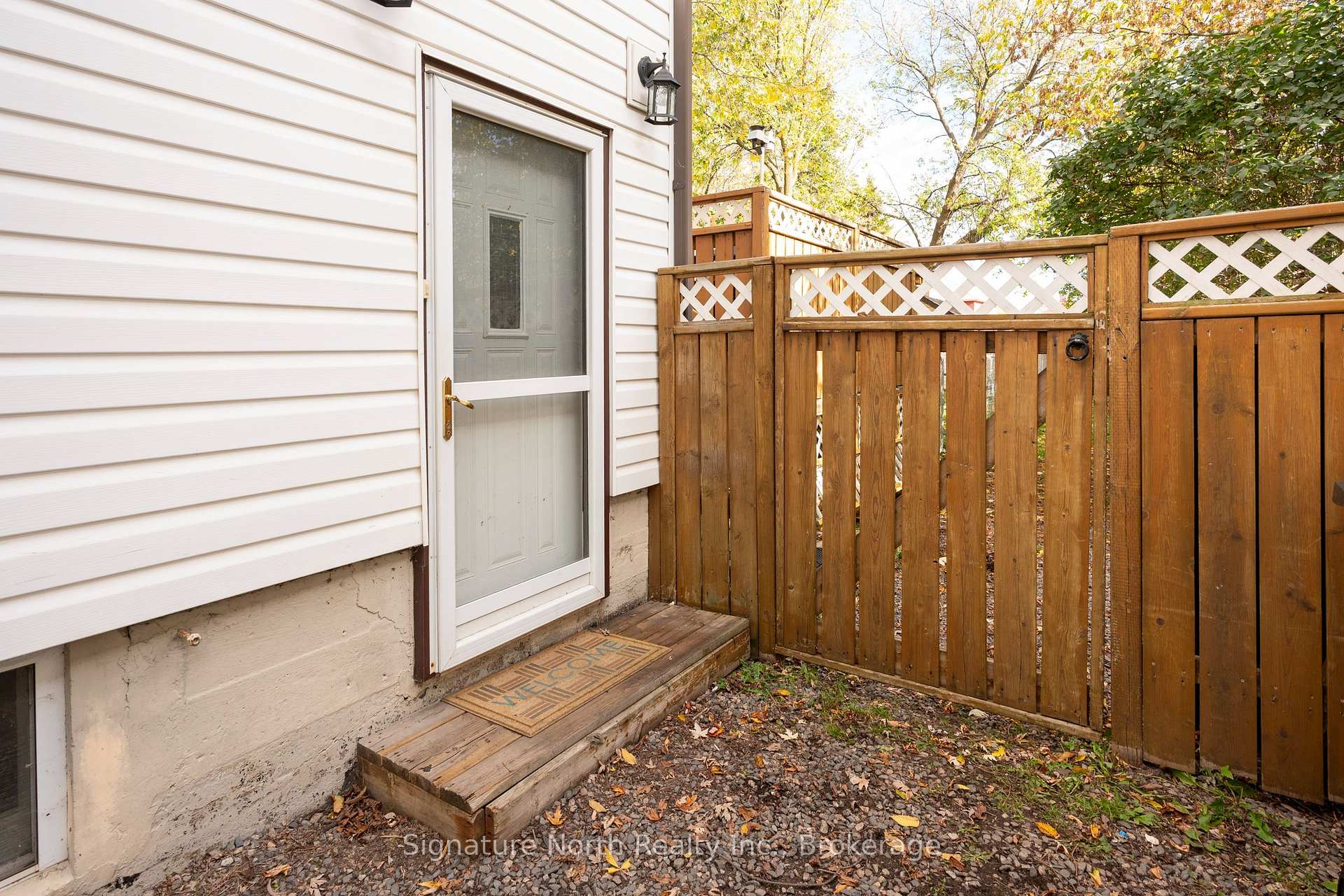 Photo 47 of 17 Ontario Street W, Thunder Bay, Court / Cumberland — HOMEH