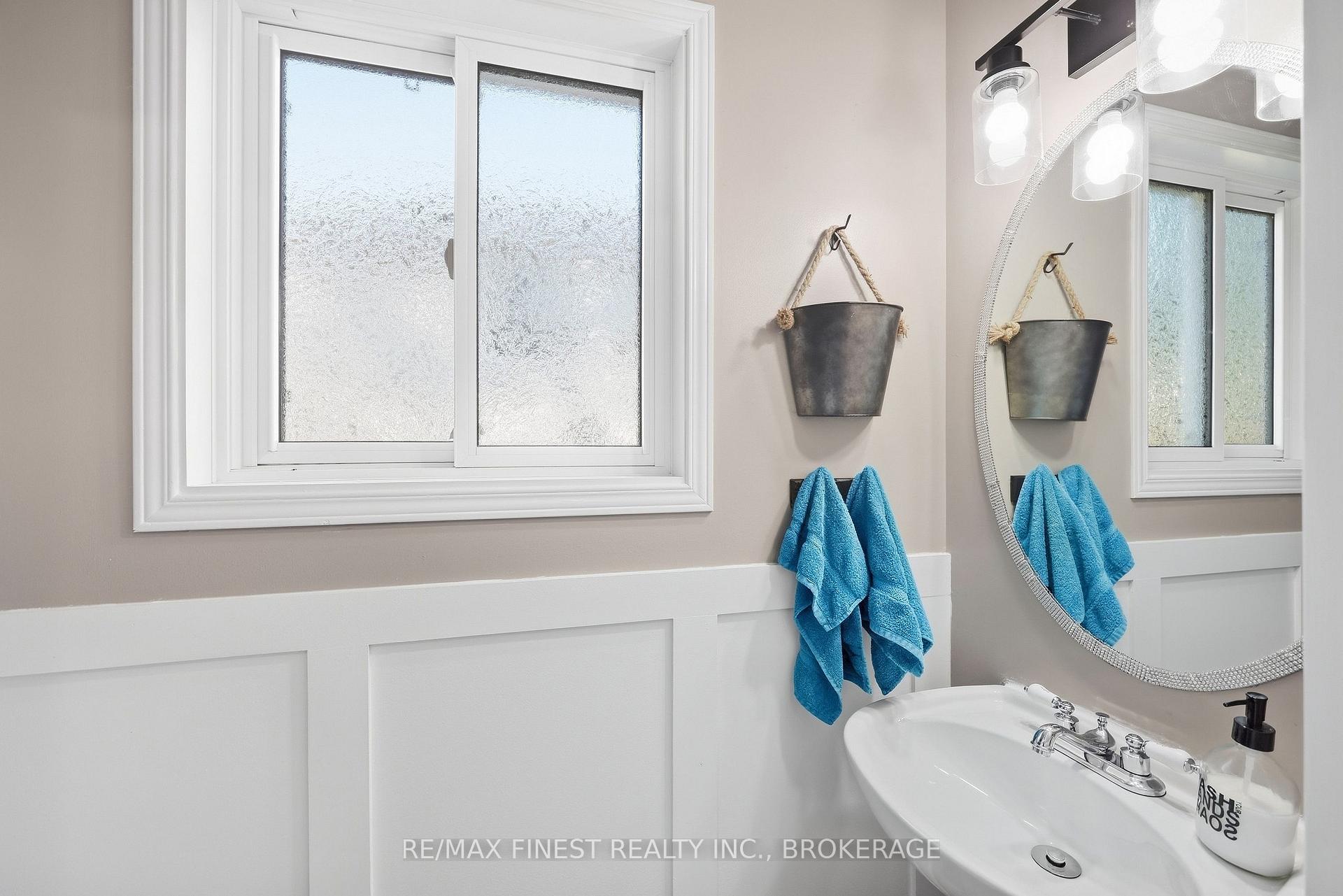 Photo 8 of 1377 Brackenwood Crescent, Kingston, City Northwest — HOMEH