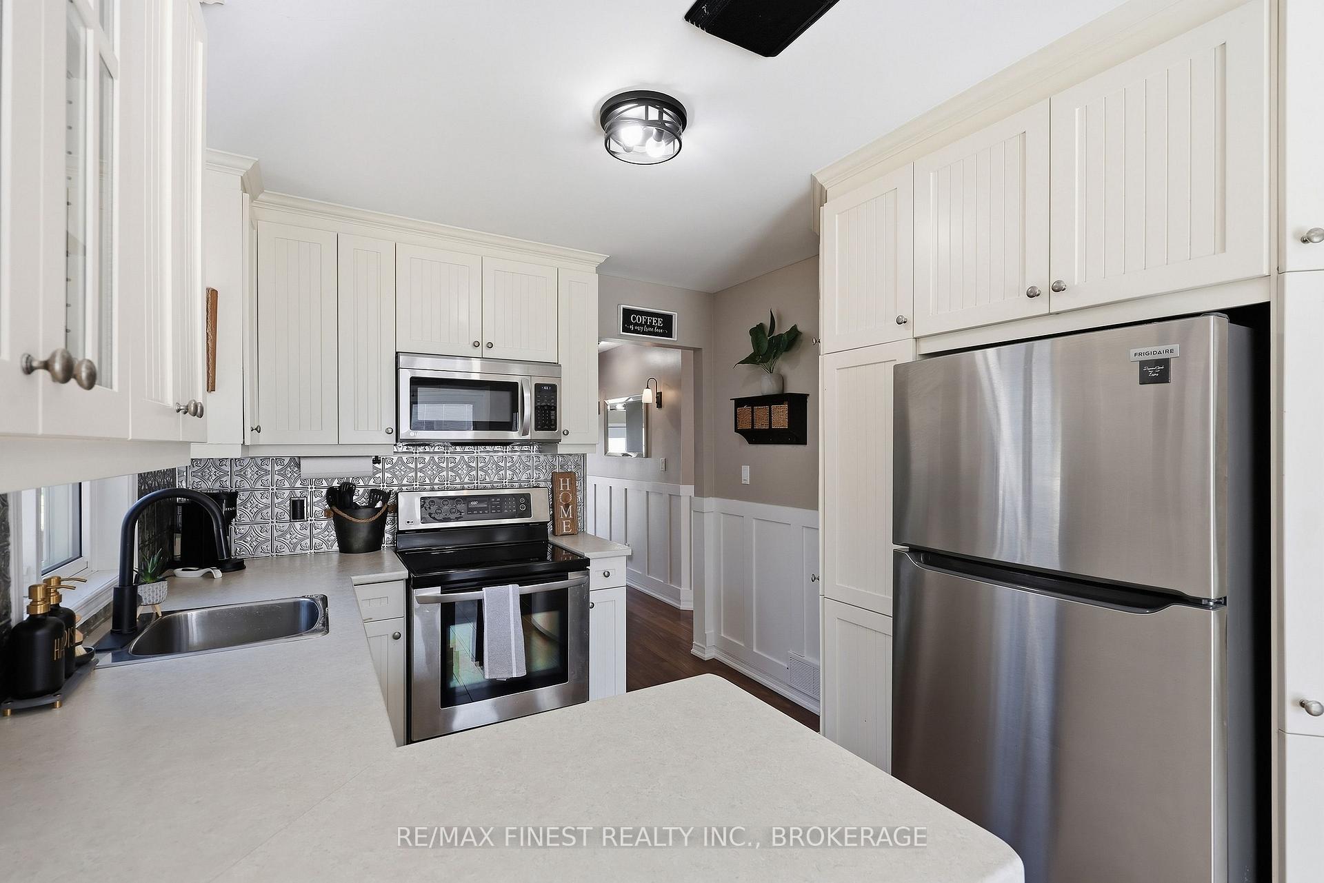 Photo 14 of 1377 Brackenwood Crescent, Kingston, City Northwest — HOMEH