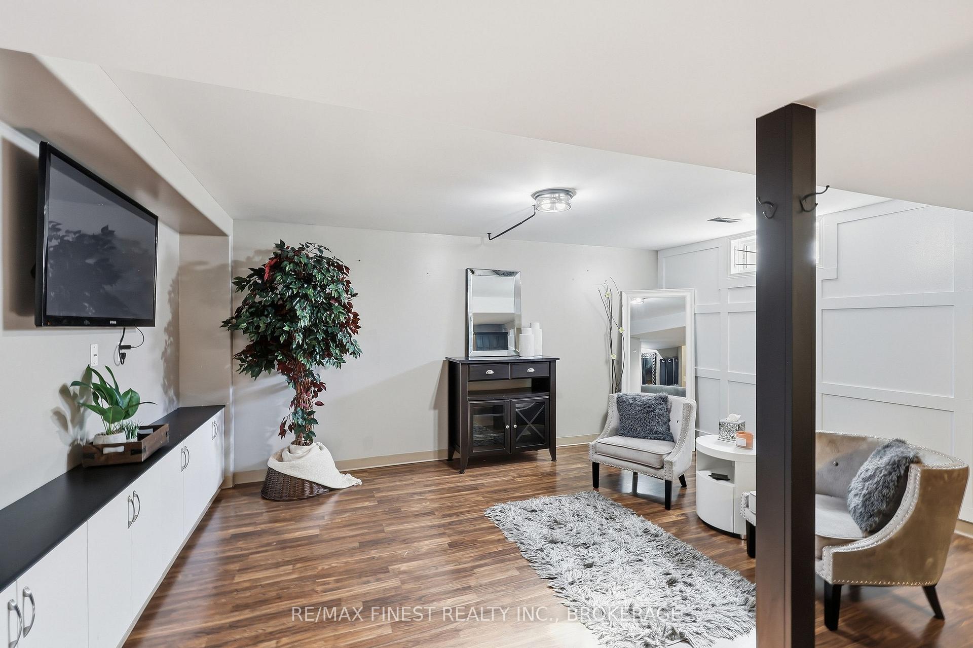 Photo 33 of 1377 Brackenwood Crescent, Kingston, City Northwest — HOMEH