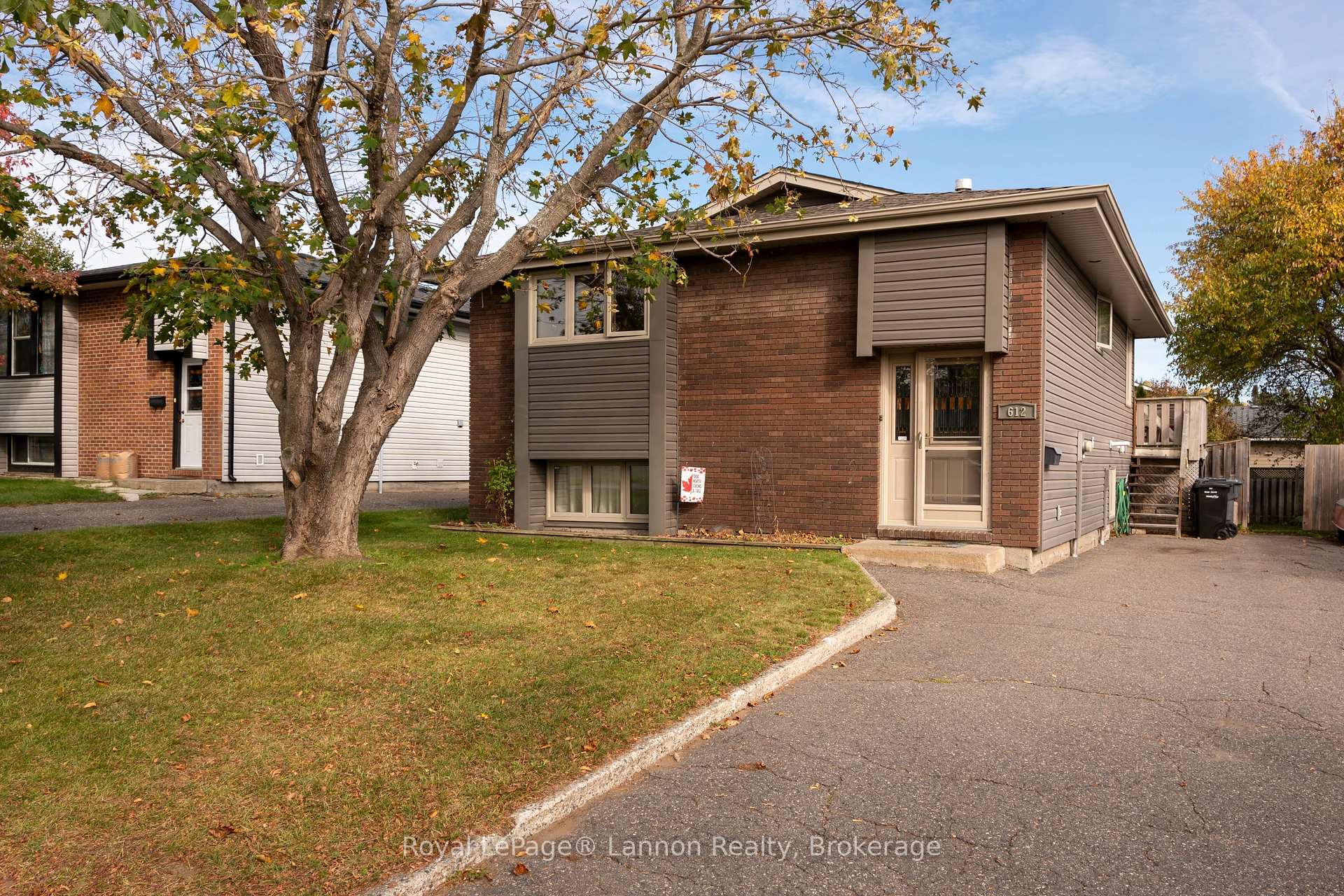 Photo of 612 Lanark Crescent