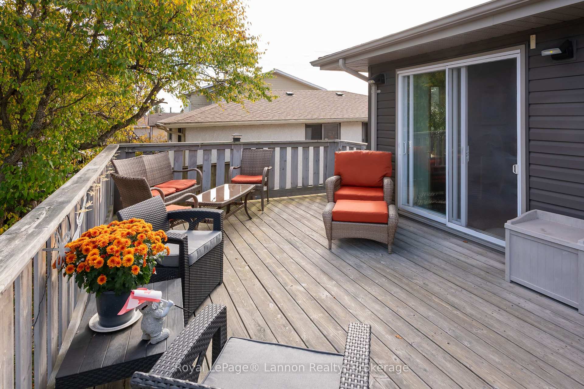 Photo 8 of 612 Lanark Crescent, Thunder Bay, County Park — HOMEH