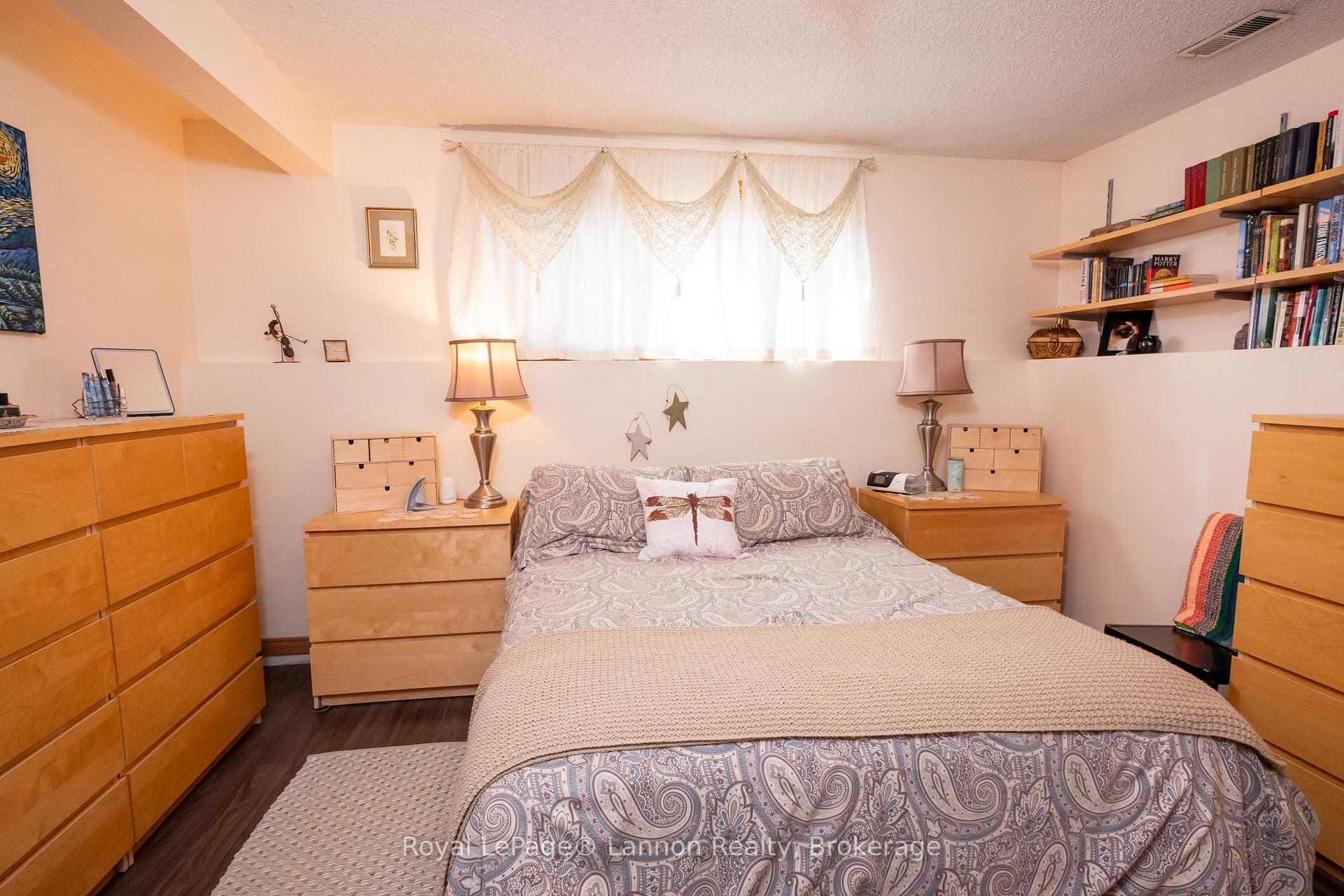 Photo 24 of 612 Lanark Crescent, Thunder Bay, County Park — HOMEH