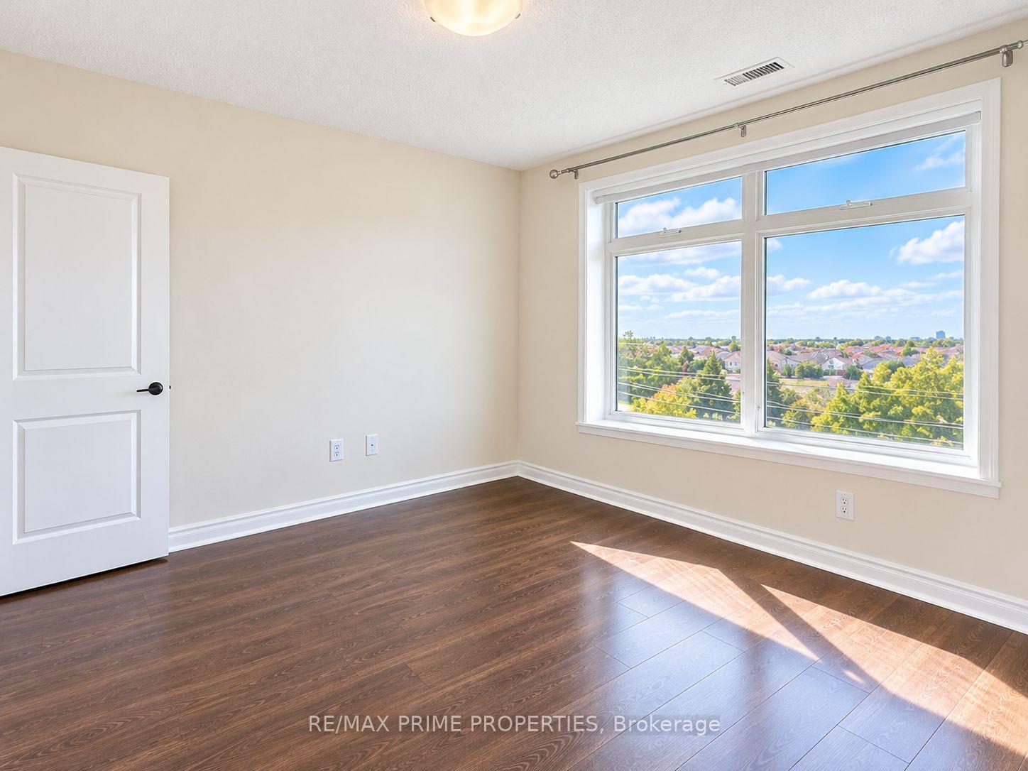 Photo 5 of Unit 521, 7325 Markham Road, Markham, Cedarwood — HOMEH