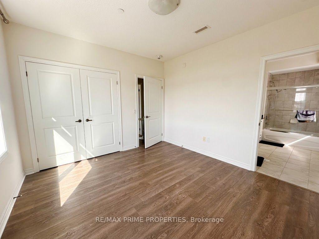 Photo 6 of Unit 521, 7325 Markham Road, Markham, Cedarwood — HOMEH