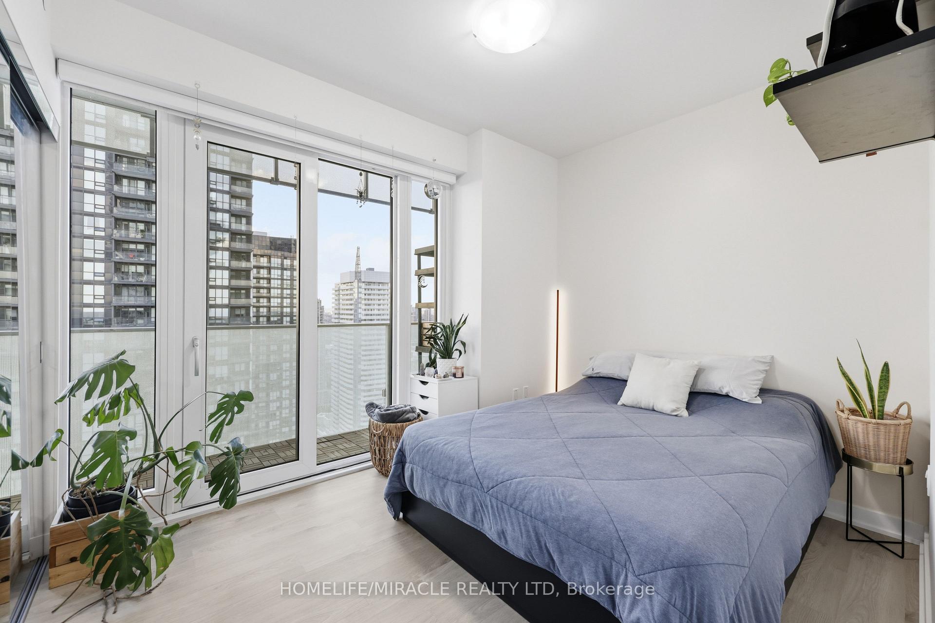Photo 16 of Unit 3709, 3900 Confederation Parkway, Mississauga, City Centre — HOMEH