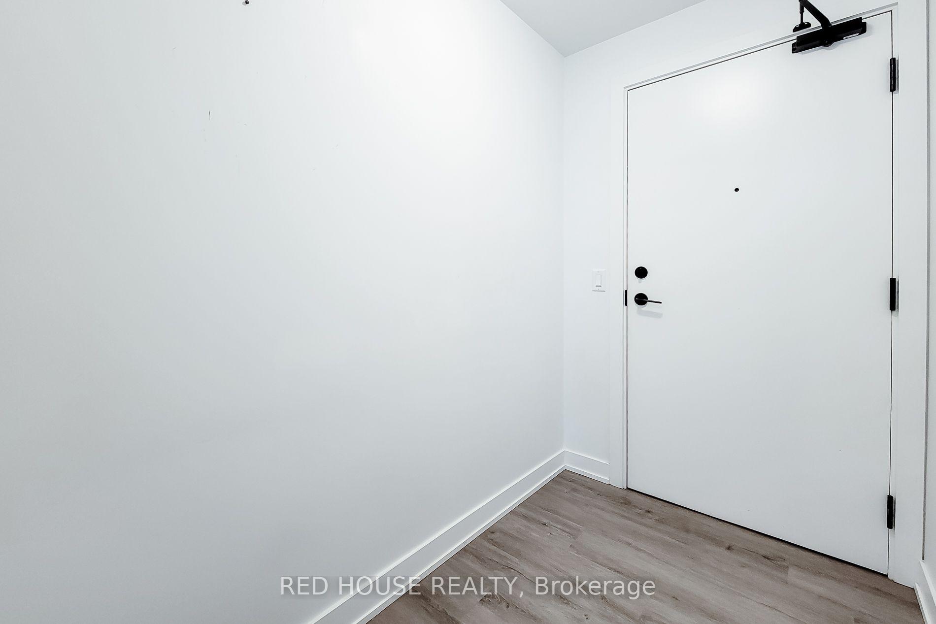 Photo 7 of Unit 324, 600 North Service Road, Hamilton, Lakeshore — HOMEH