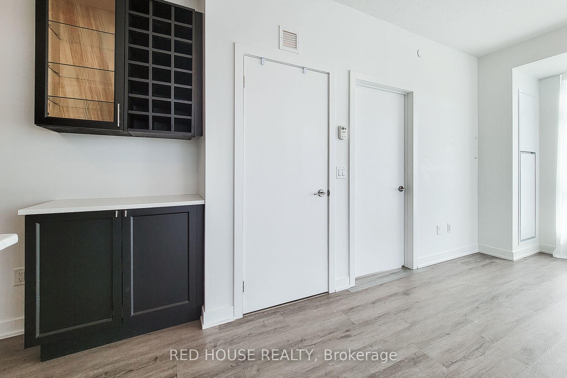 Photo 26 of Unit 324, 600 North Service Road, Hamilton, Lakeshore — HOMEH