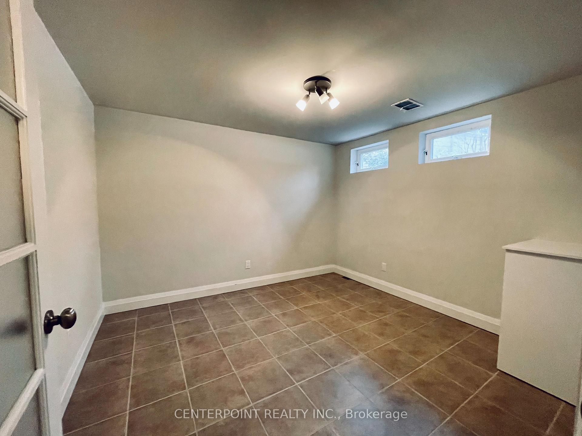 Photo 2 of Unit BSMT, 29 Chipping Road, North York, Banbury-Don Mills — HOMEH