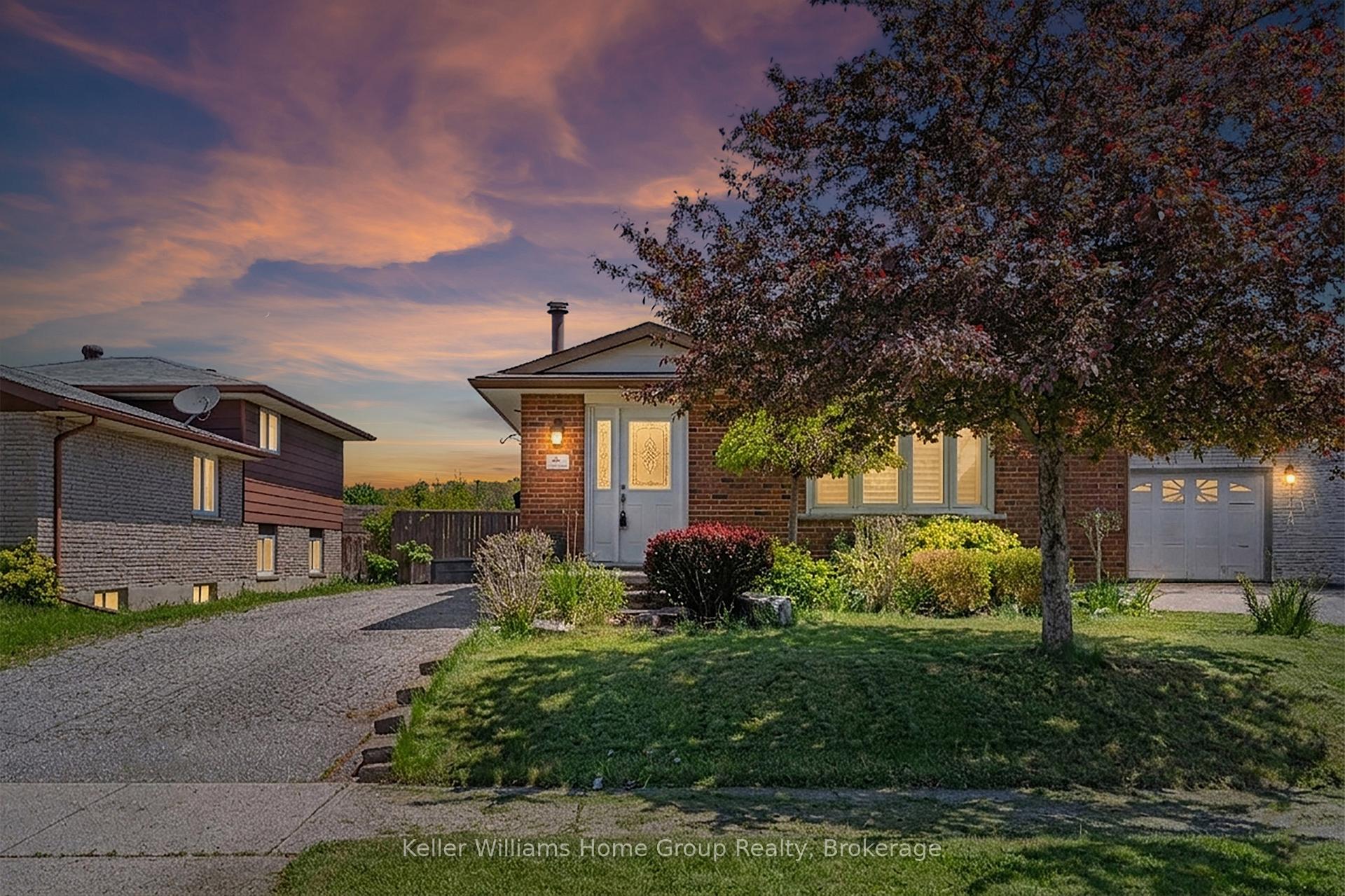 Photo 4 of 267 Bakersfield Drive, Cambridge, Christopher-Champlain — HOMEH