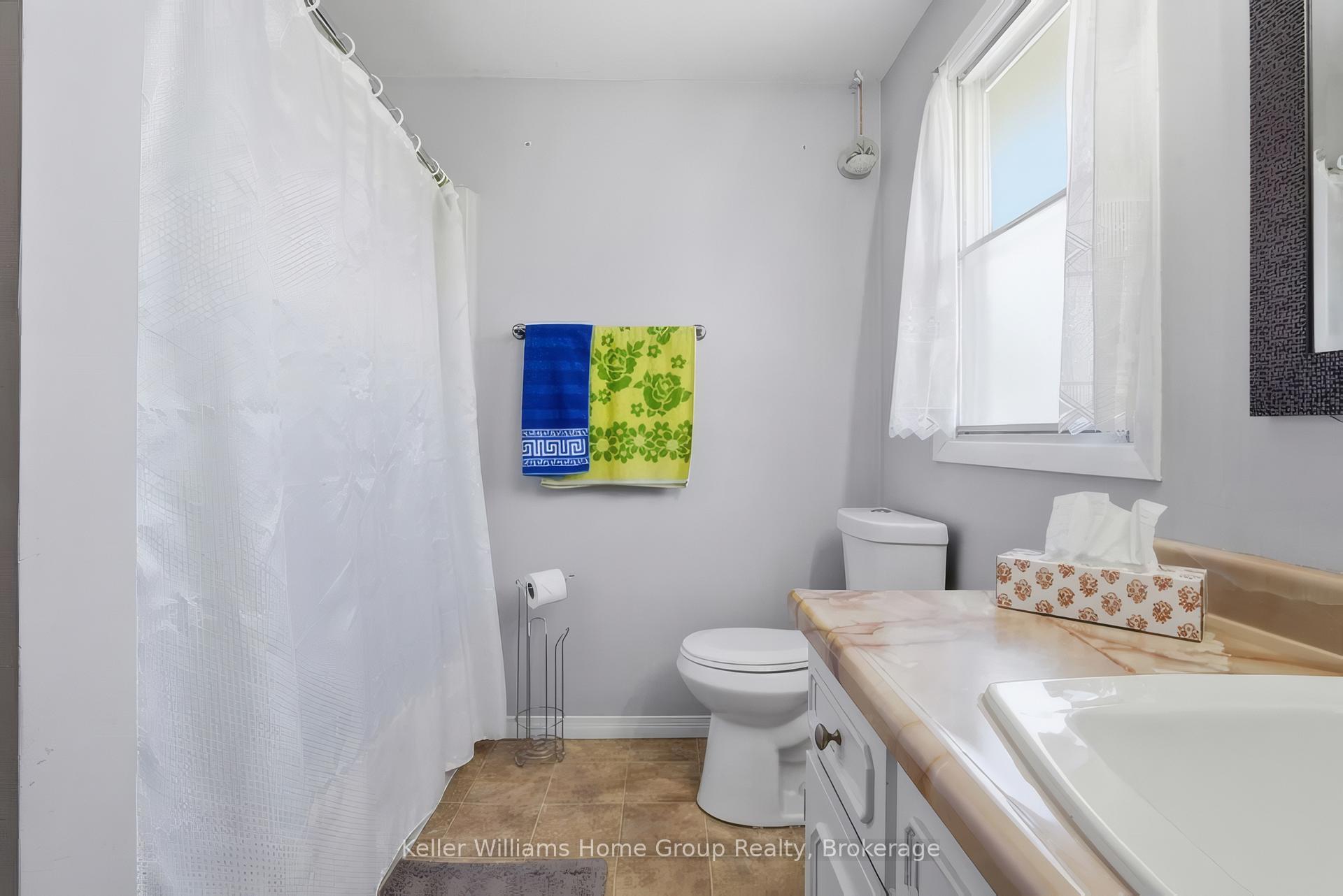 Photo 12 of 267 Bakersfield Drive, Cambridge, Christopher-Champlain — HOMEH