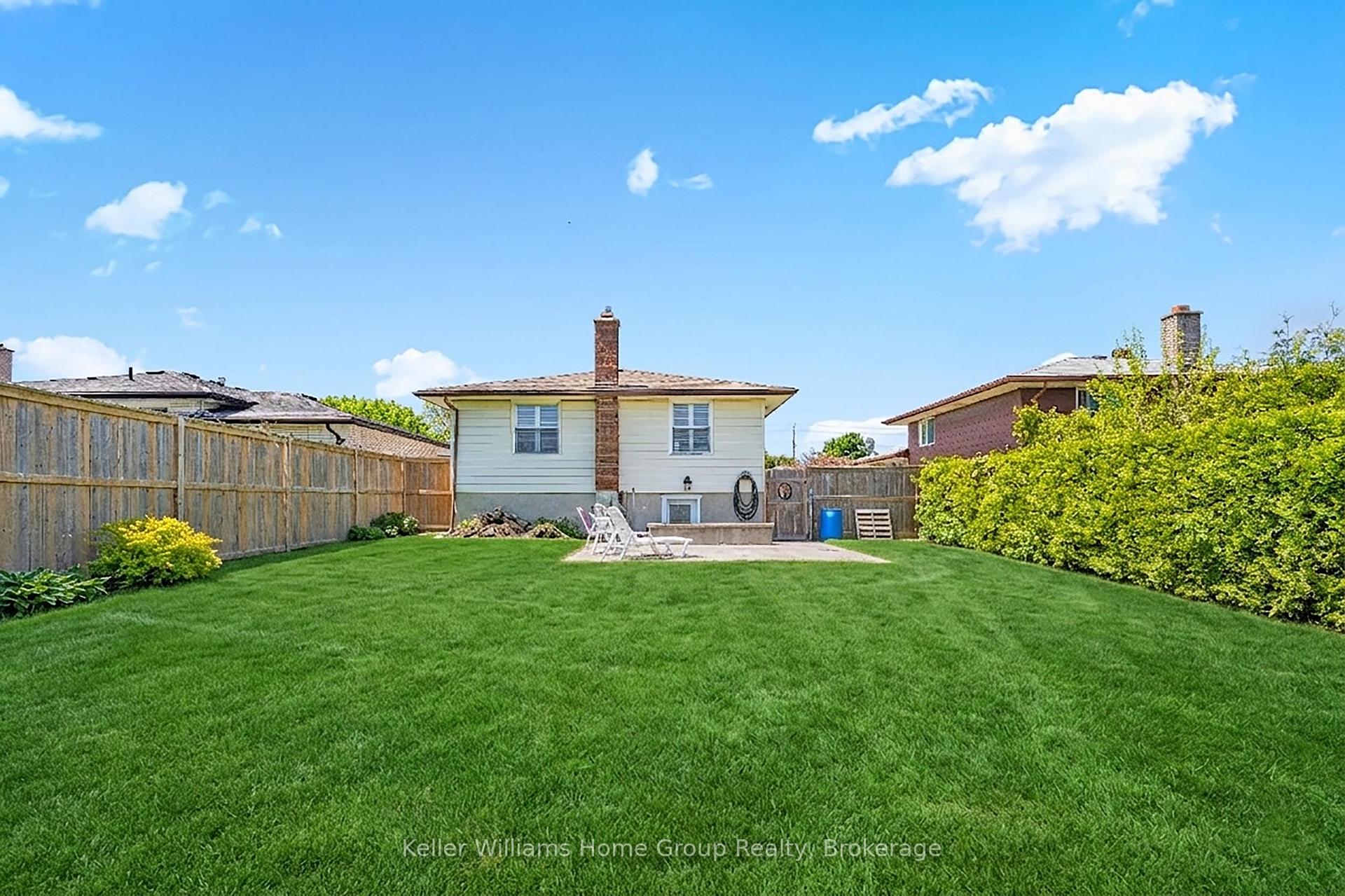 Photo 15 of 267 Bakersfield Drive, Cambridge, Christopher-Champlain — HOMEH