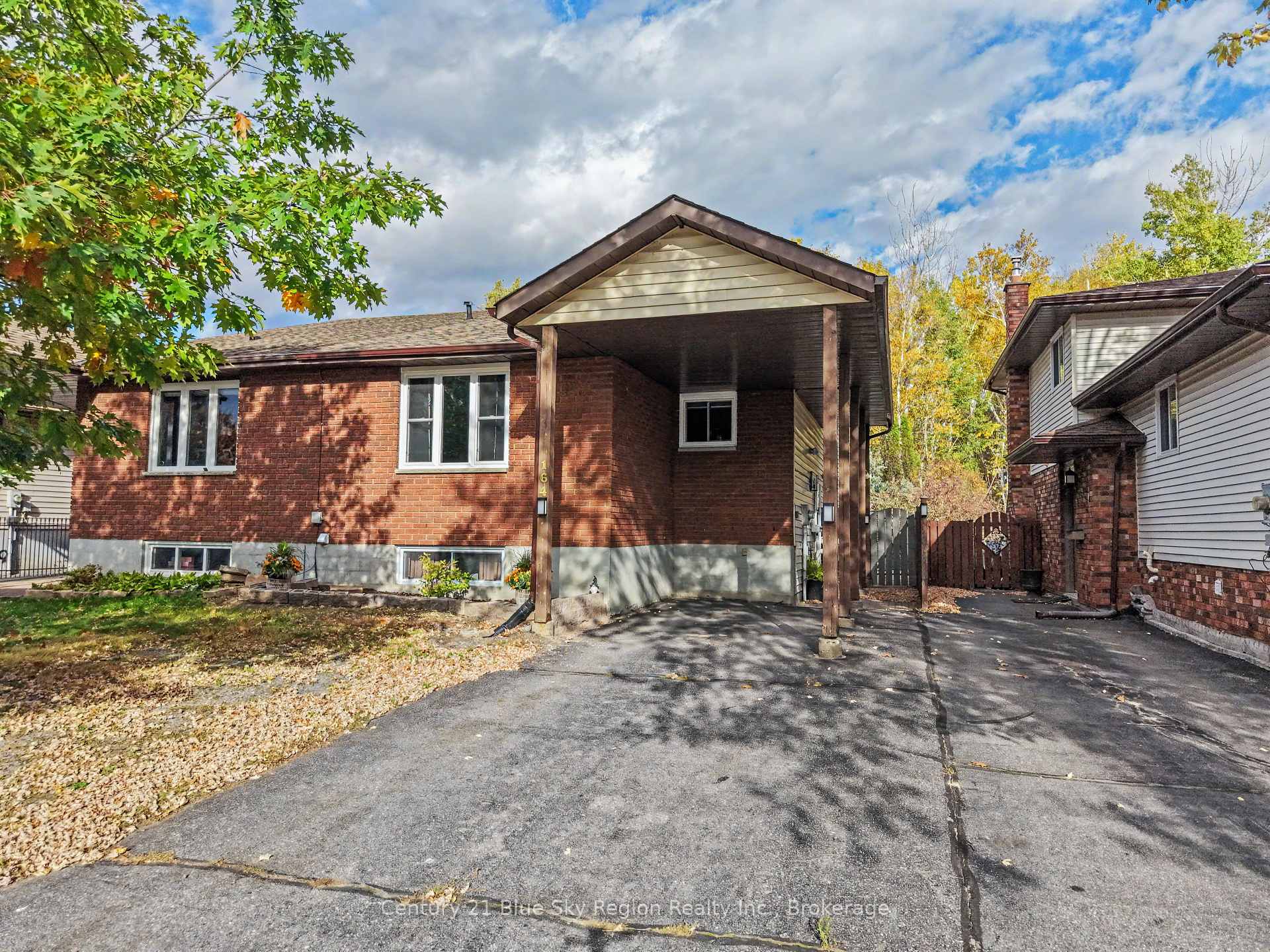 Photo of 164 Labreche Drive