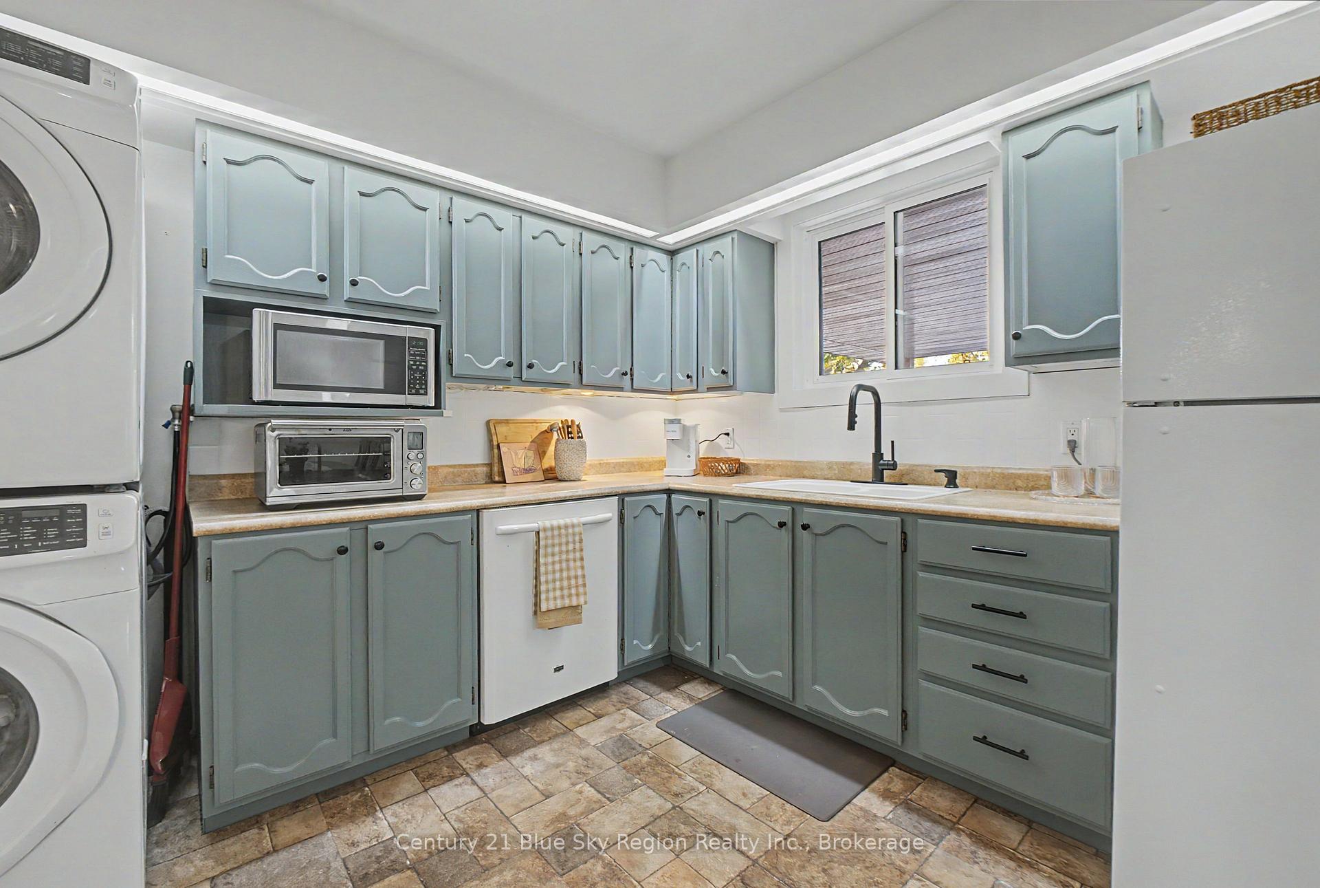 Photo 5 of 164 Labreche Drive, North Bay, Ferris — HOMEH