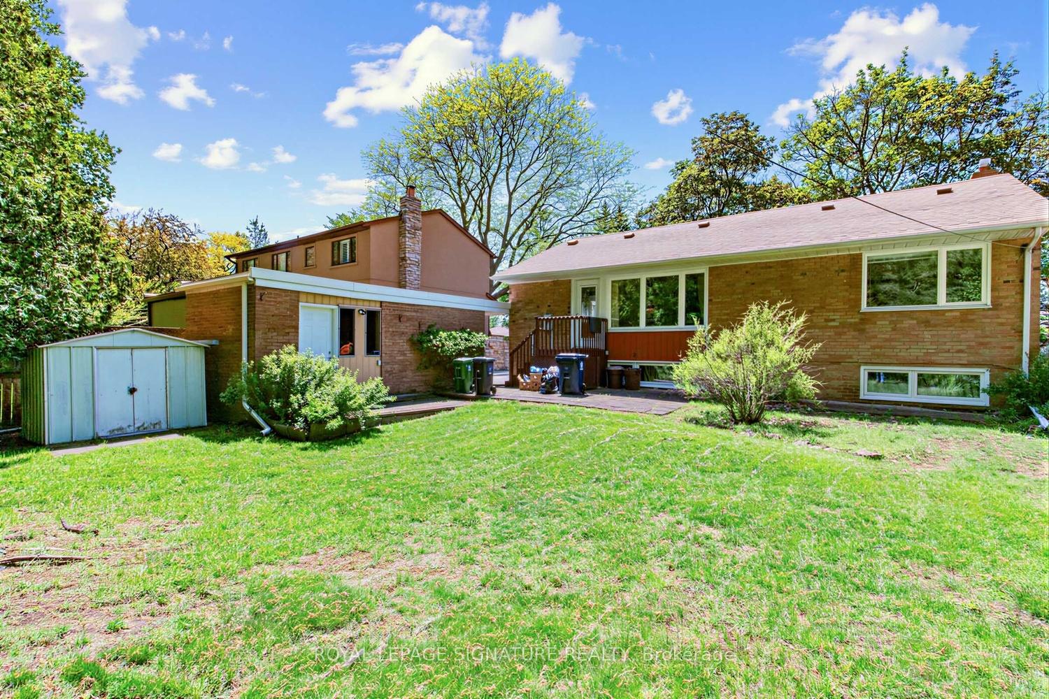 Photo 28 of 69 Greenland Road, North York, Banbury-Don Mills — HOMEH