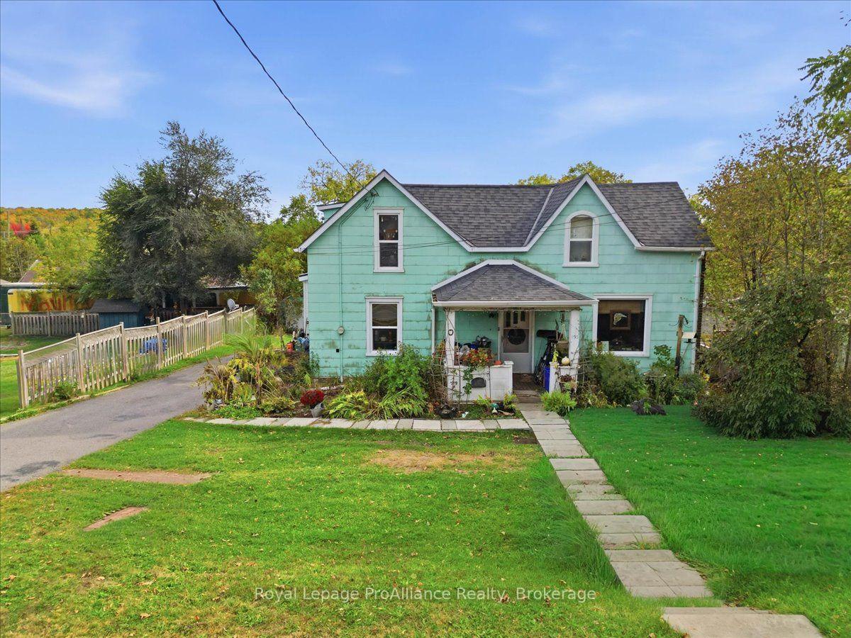 Photo of 193 Bridge Street W