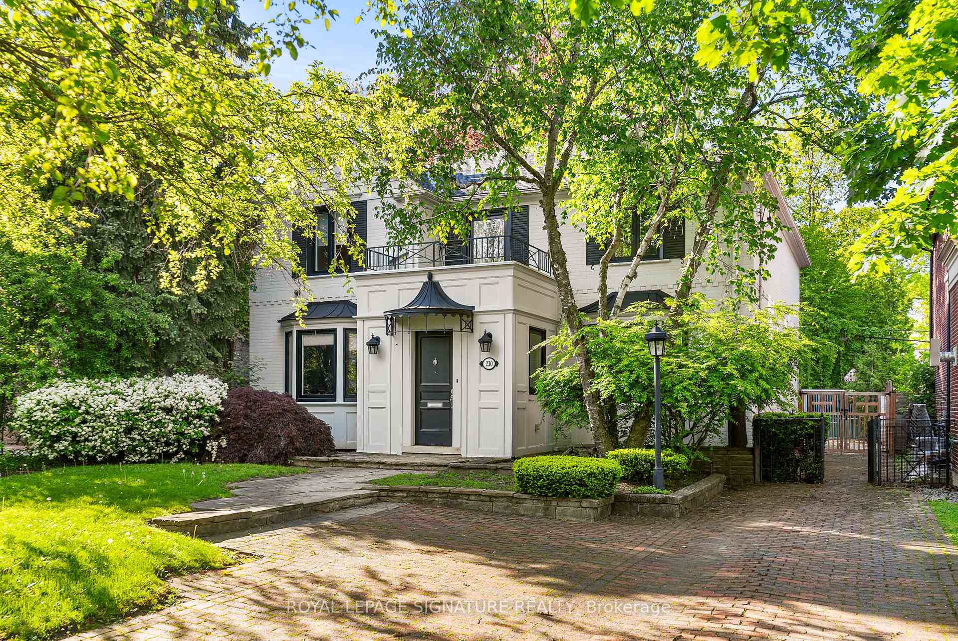 Photo 3 of 230 Strathallan Wood, Toronto, Bedford Park-Nortown — HOMEH