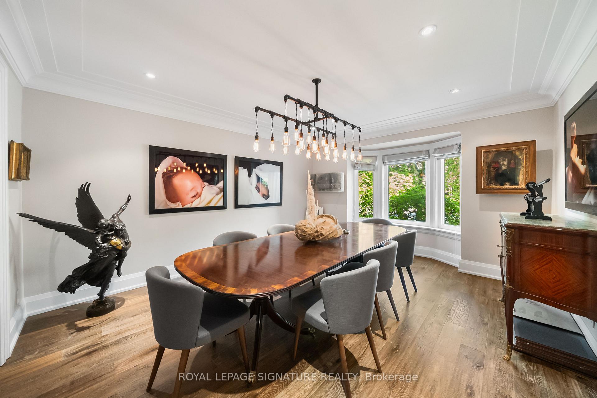 Photo 12 of 230 Strathallan Wood, Toronto, Bedford Park-Nortown — HOMEH