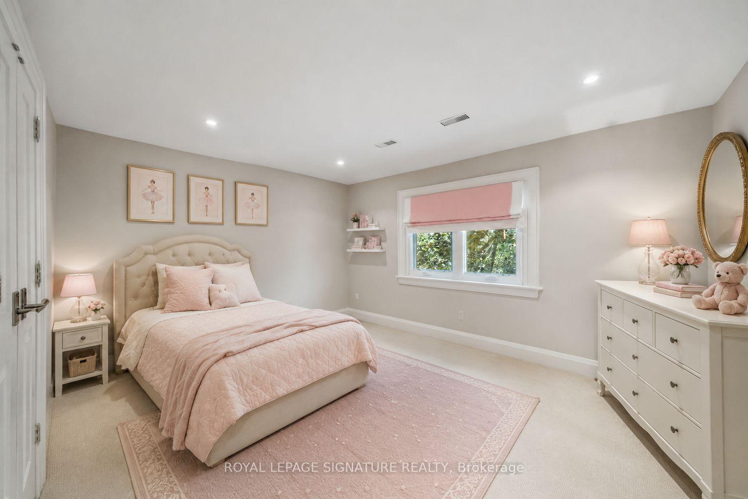 Photo 28 of 230 Strathallan Wood, Toronto, Bedford Park-Nortown — HOMEH