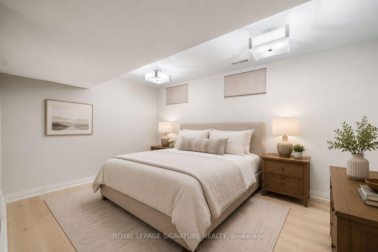 Photo 31 of 230 Strathallan Wood, Toronto, Bedford Park-Nortown — HOMEH