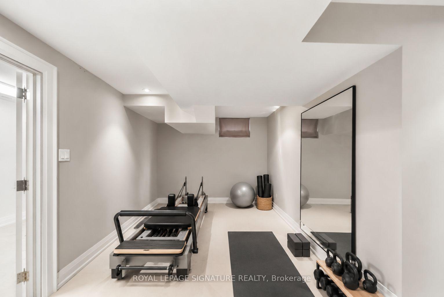 Photo 32 of 230 Strathallan Wood, Toronto, Bedford Park-Nortown — HOMEH